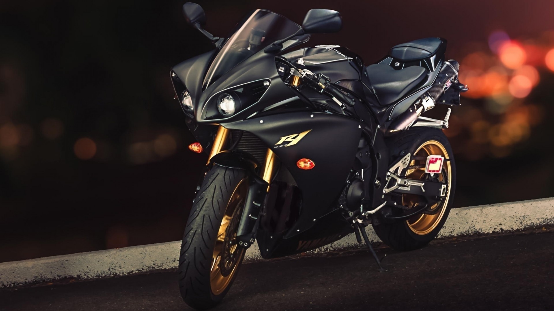 Black Yamaha YZF R1 motorcycle HD Wallpaper