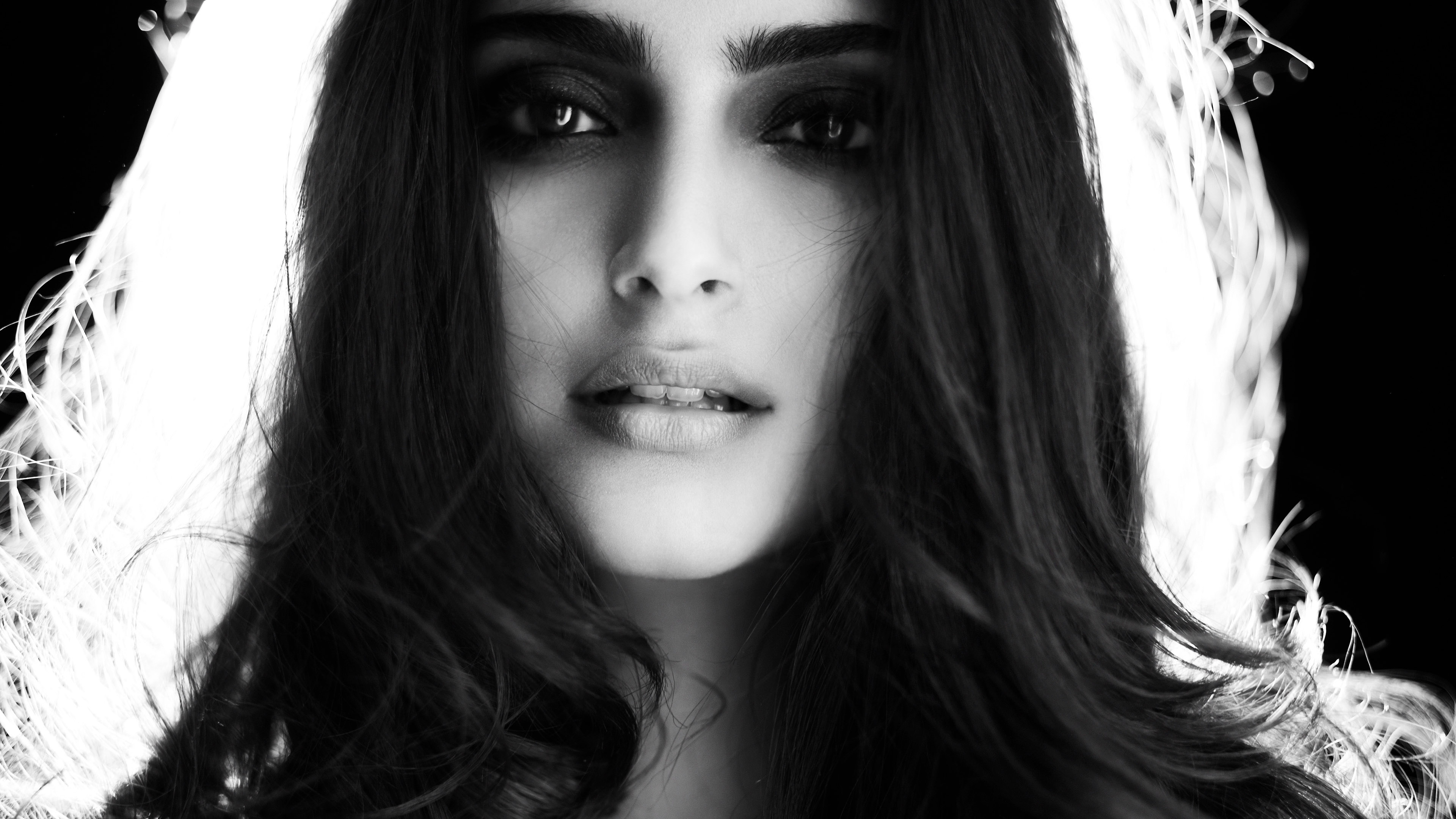 Sonam Kapoor 4K HD Wallpaper