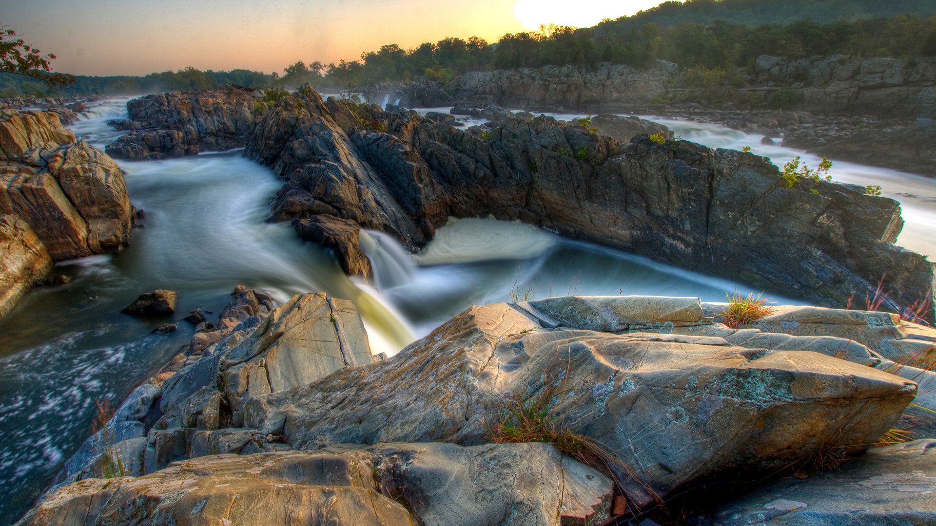 Great Falls of the Potomac River at Sunrise HD Wallpaper