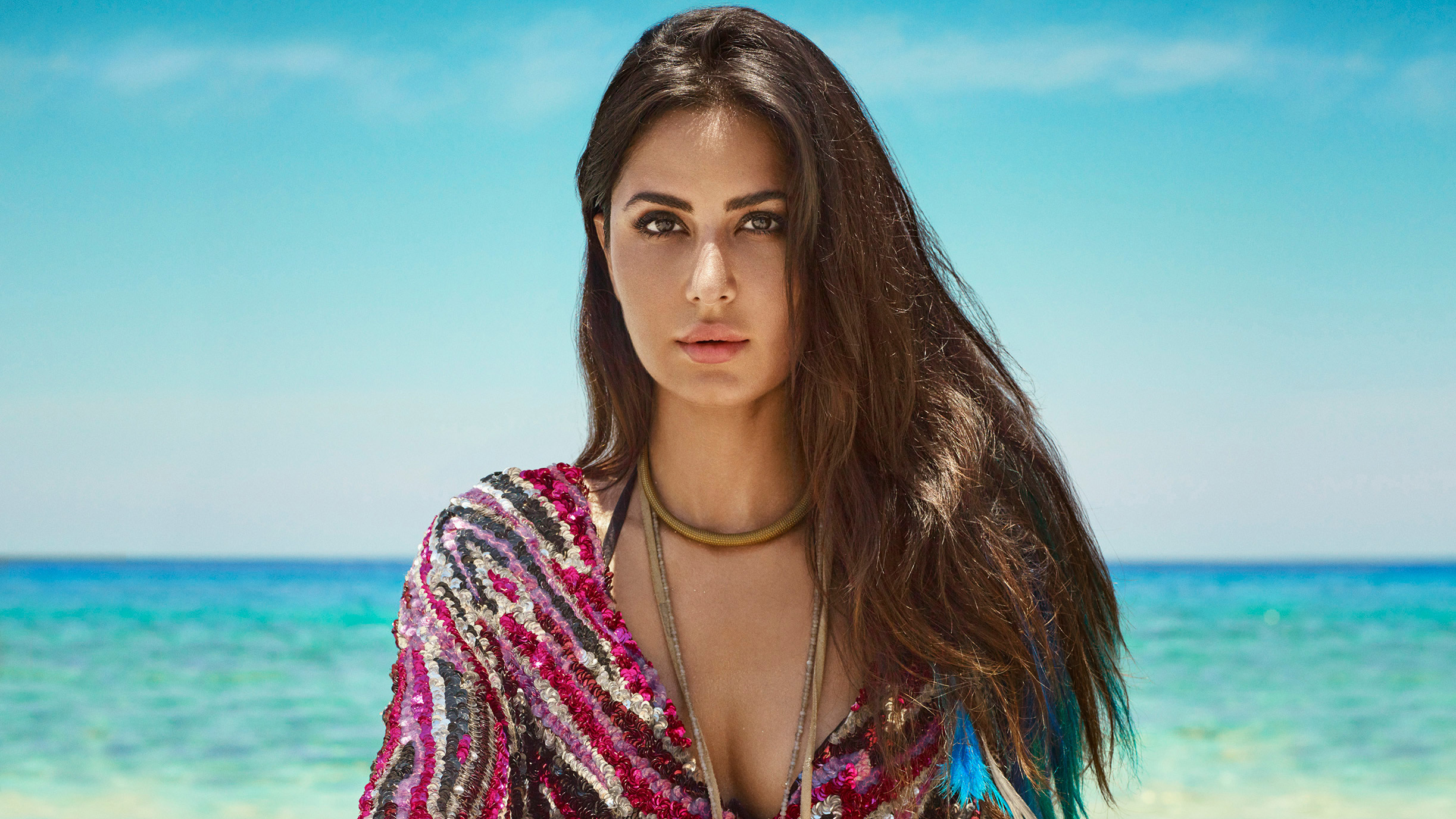 Katrina Kaif on a beach HD Wallpaper