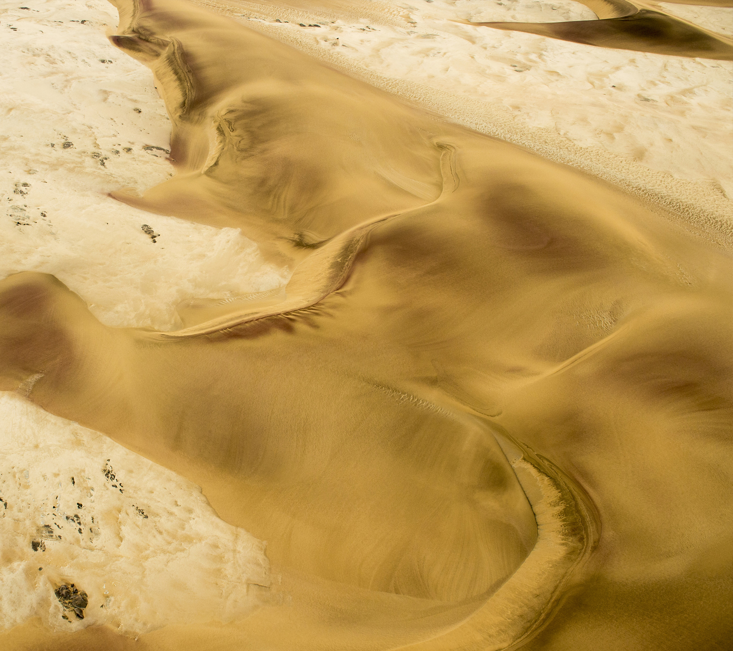 Aerial view of sand dunes HD Wallpaper
