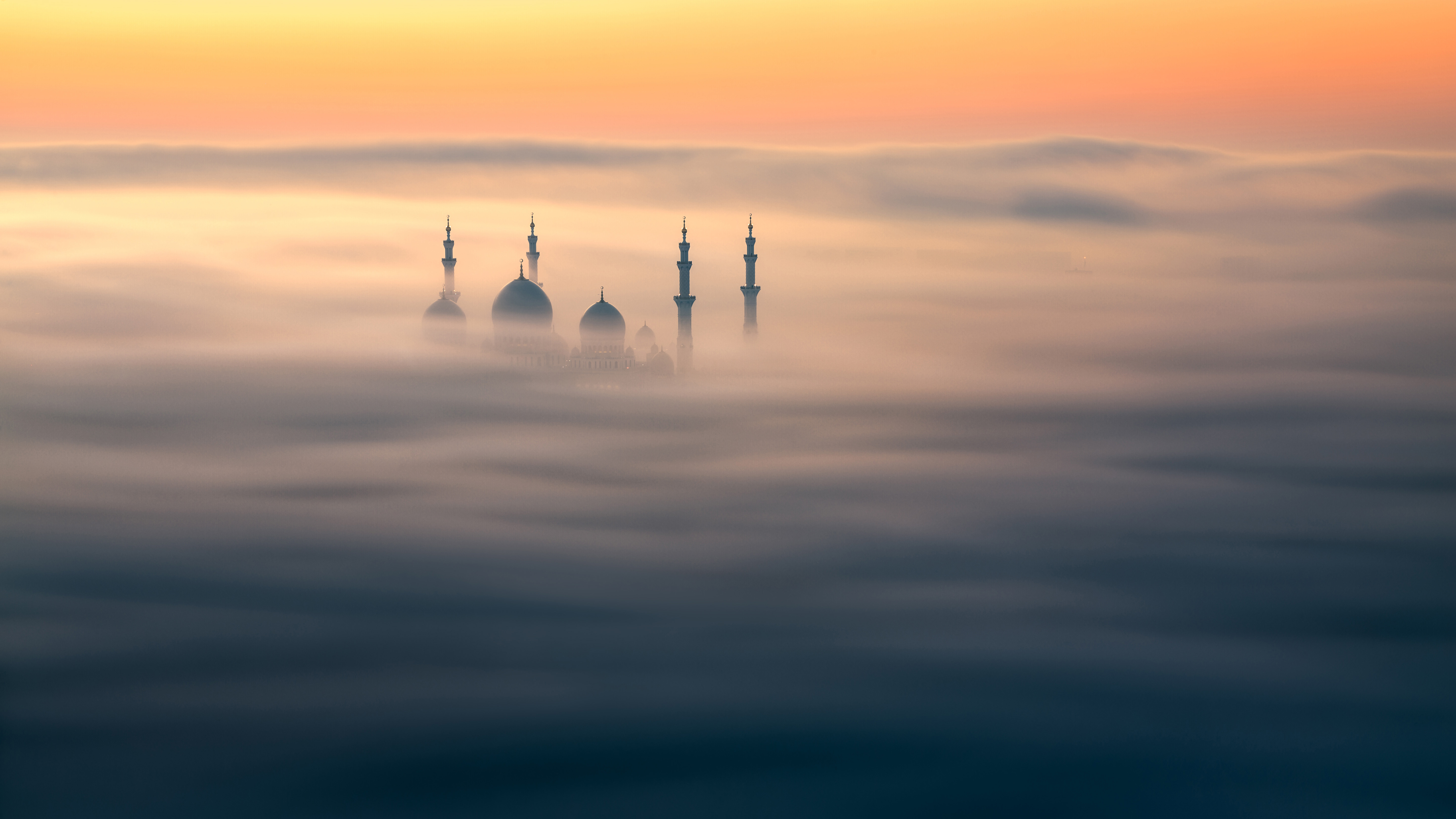 Sheikh Zayed Mosque in Abu Dhabi during sunrise fog HD Wallpaper