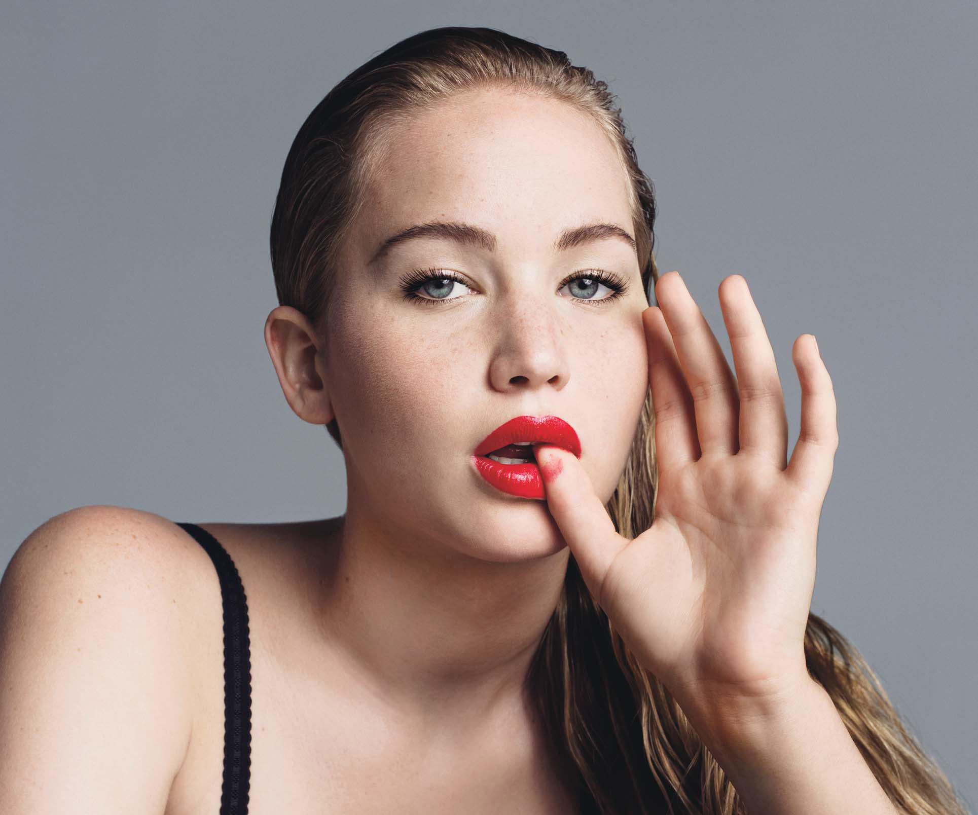 Jennifer Lawrence with red lipstick HD Wallpaper