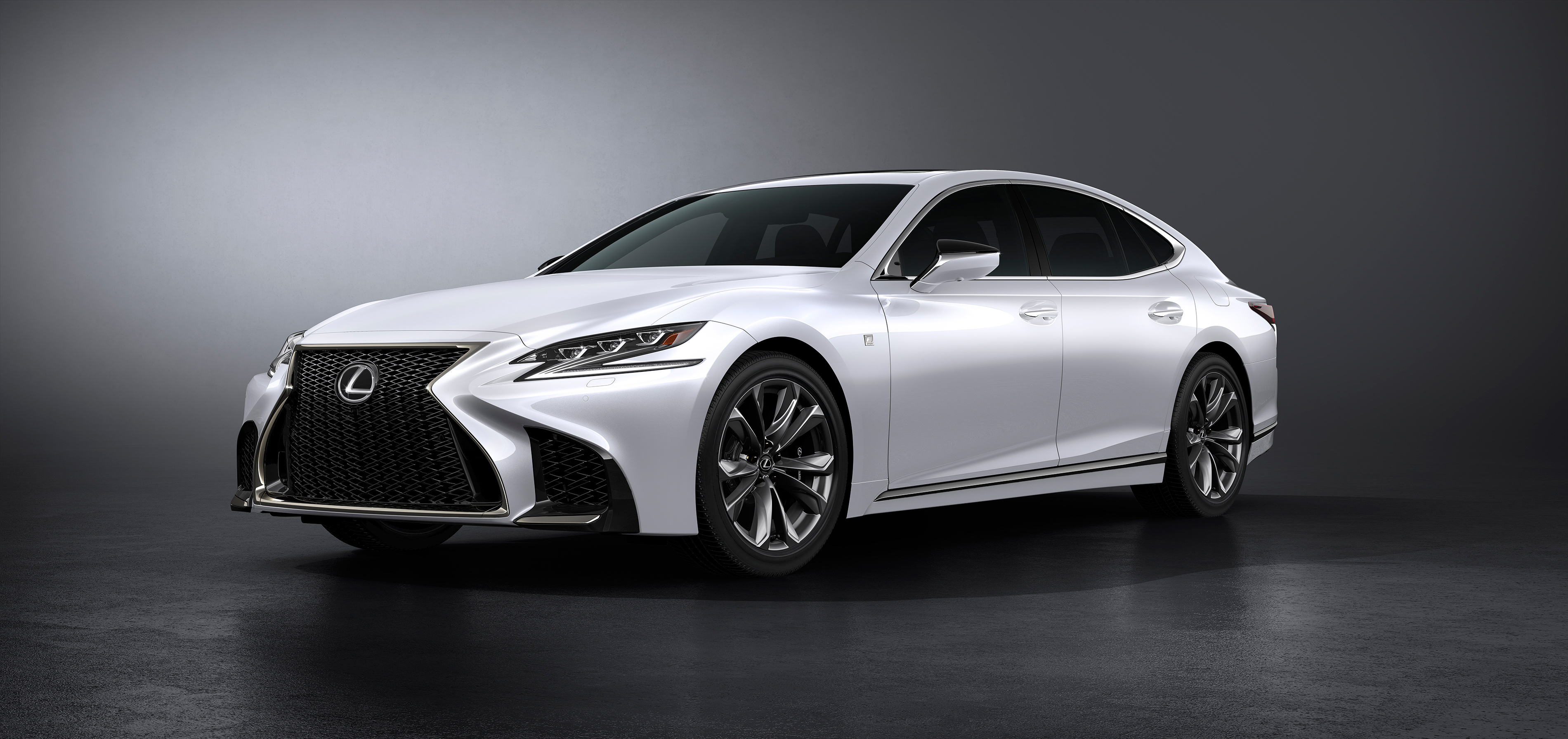 White Lexus LS 500 F Sport sedan HD Wallpaper