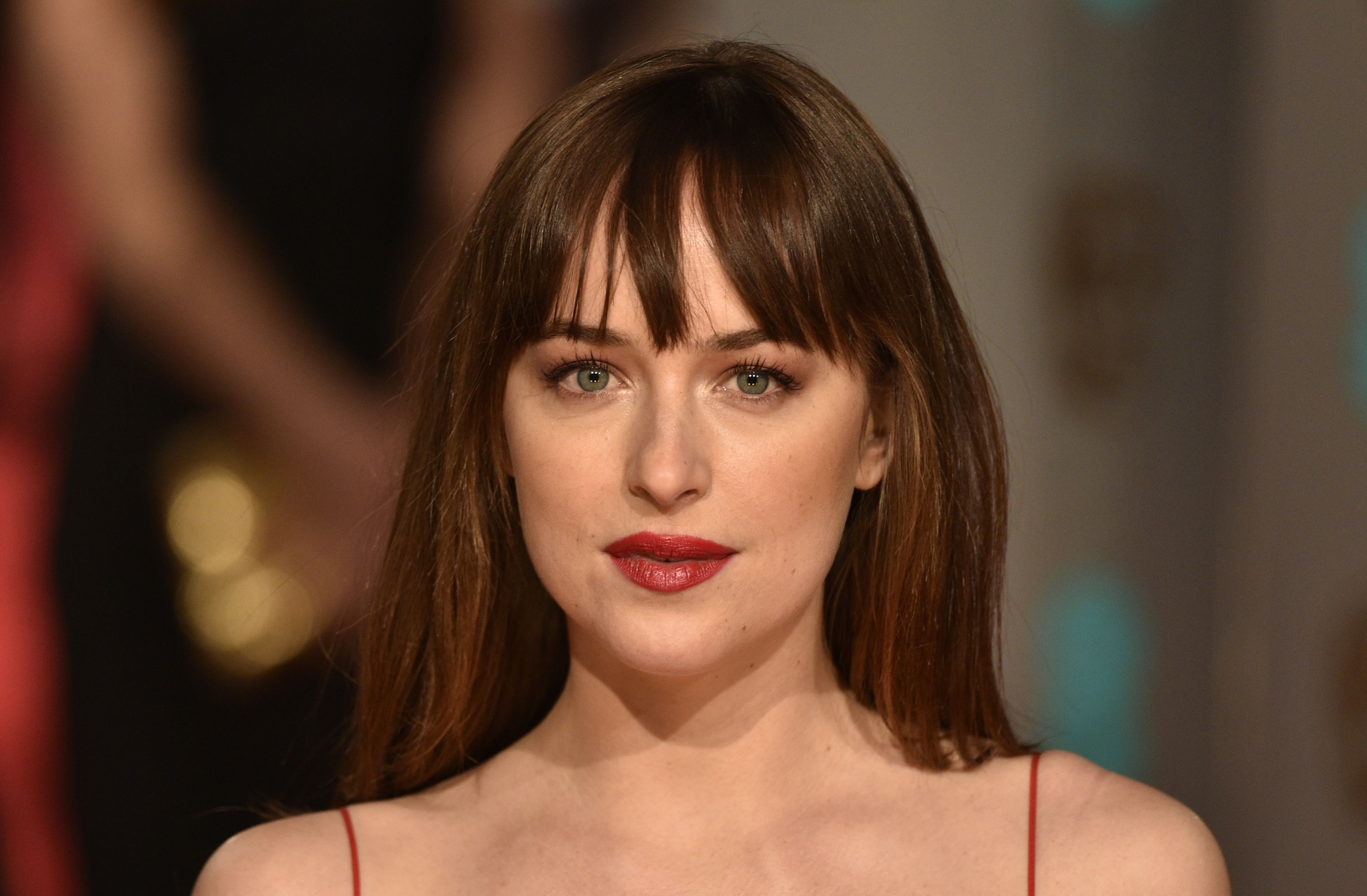 Dakota Johnson HD Wallpaper
