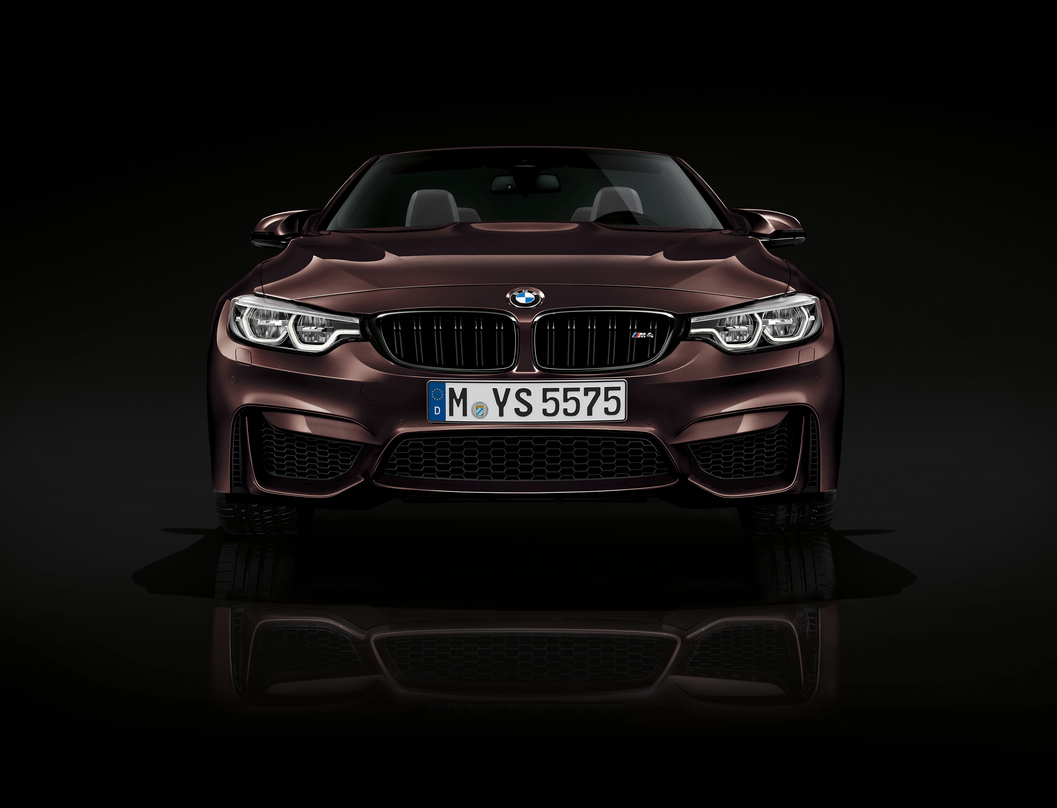 BMW M4 Cabriolet with license plate M YS 5575 HD Wallpaper