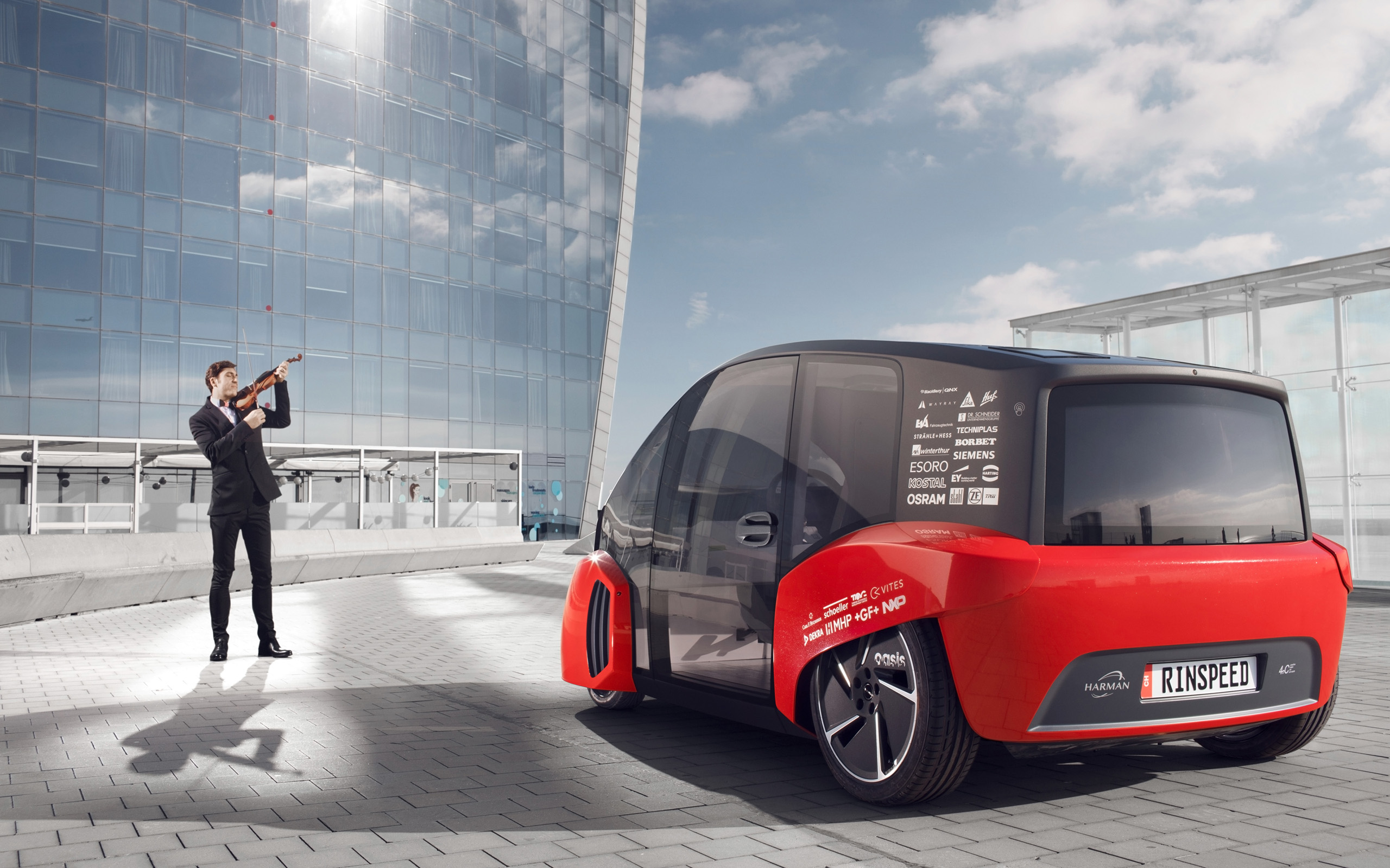 Man playing violin next to Rinspeed Oasis concept car HD Wallpaper