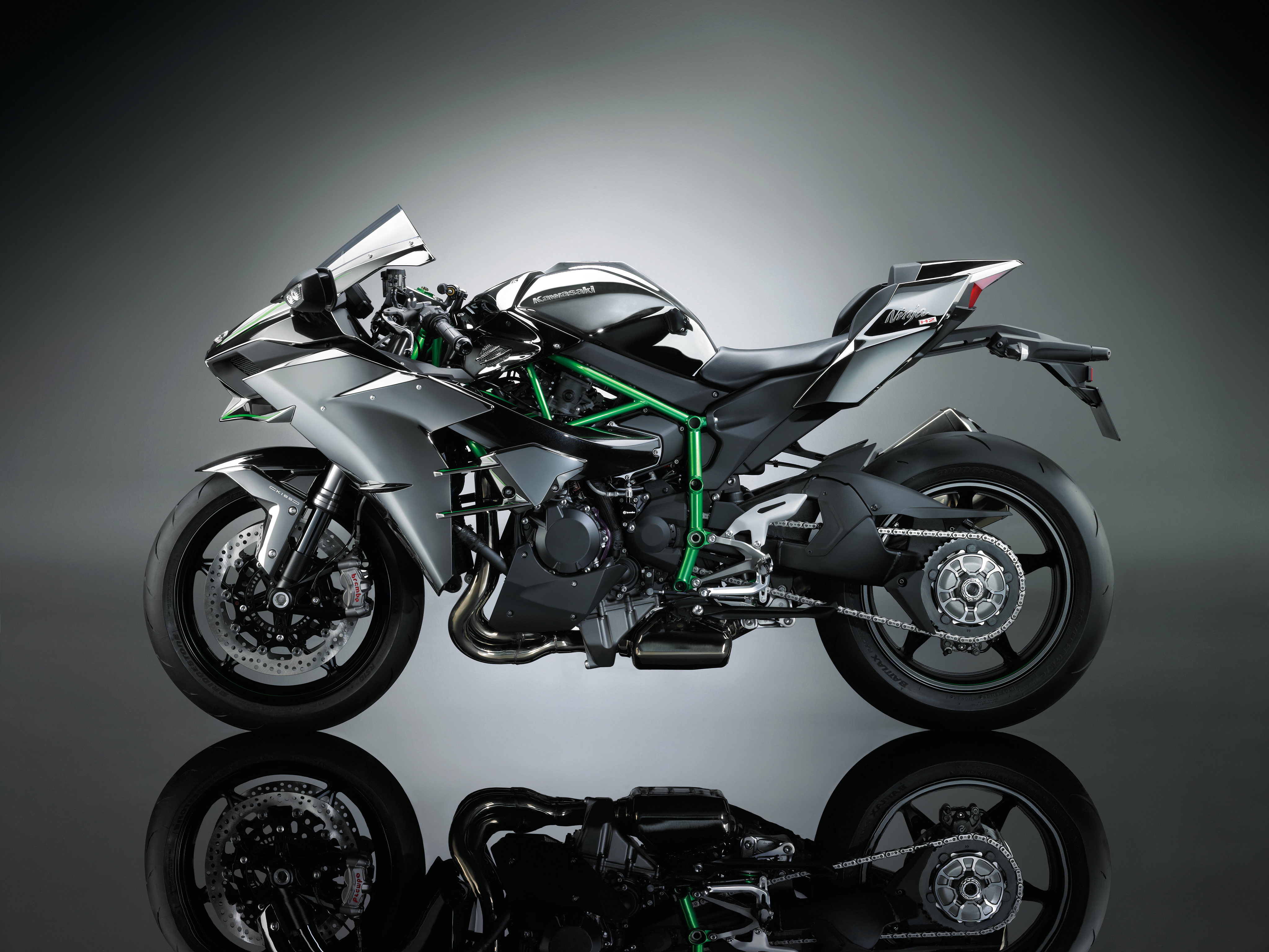4K Kawasaki Ninja H2 motorcycle HD Wallpaper