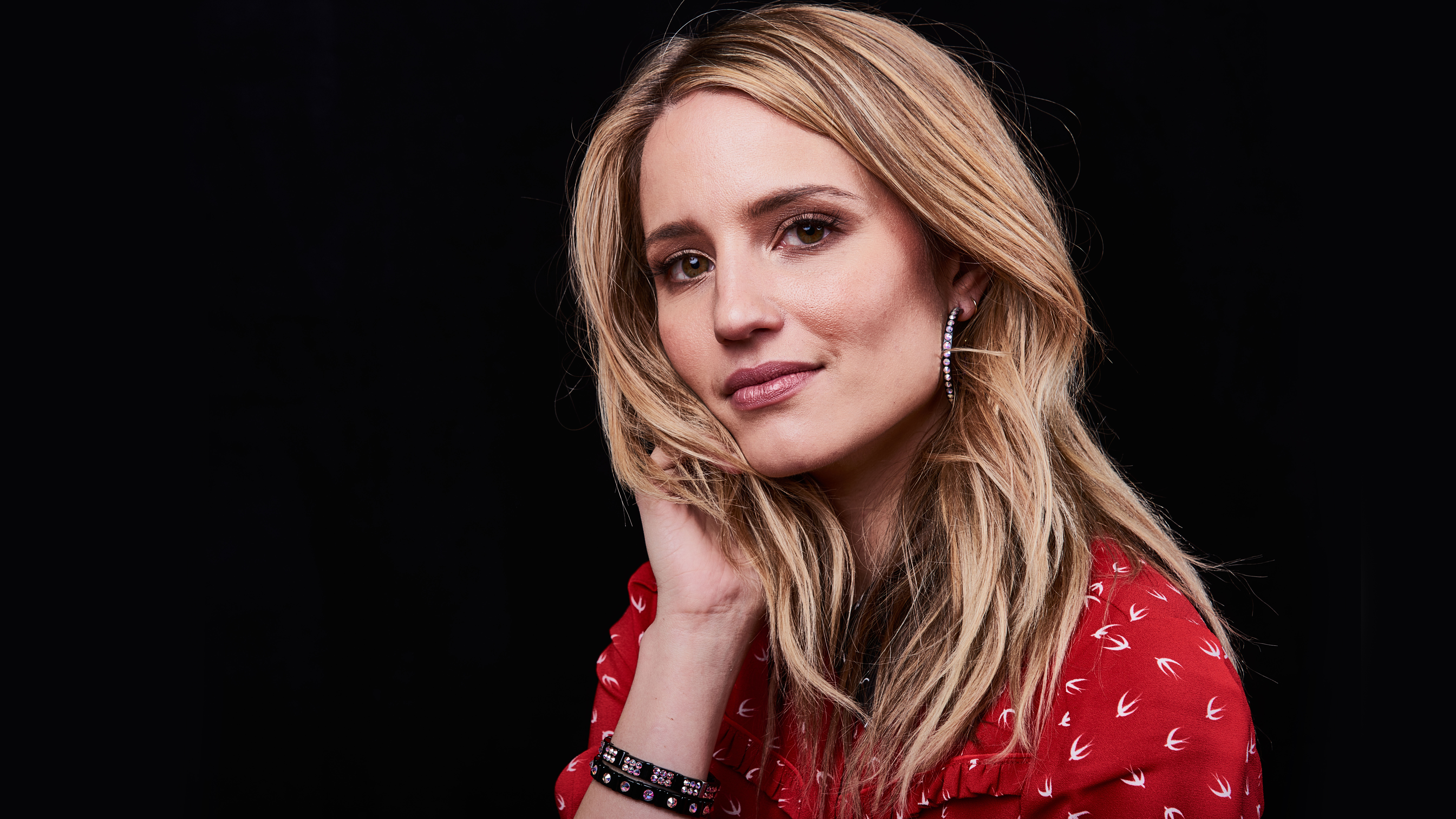 Dianna Agron 4K HD Wallpaper