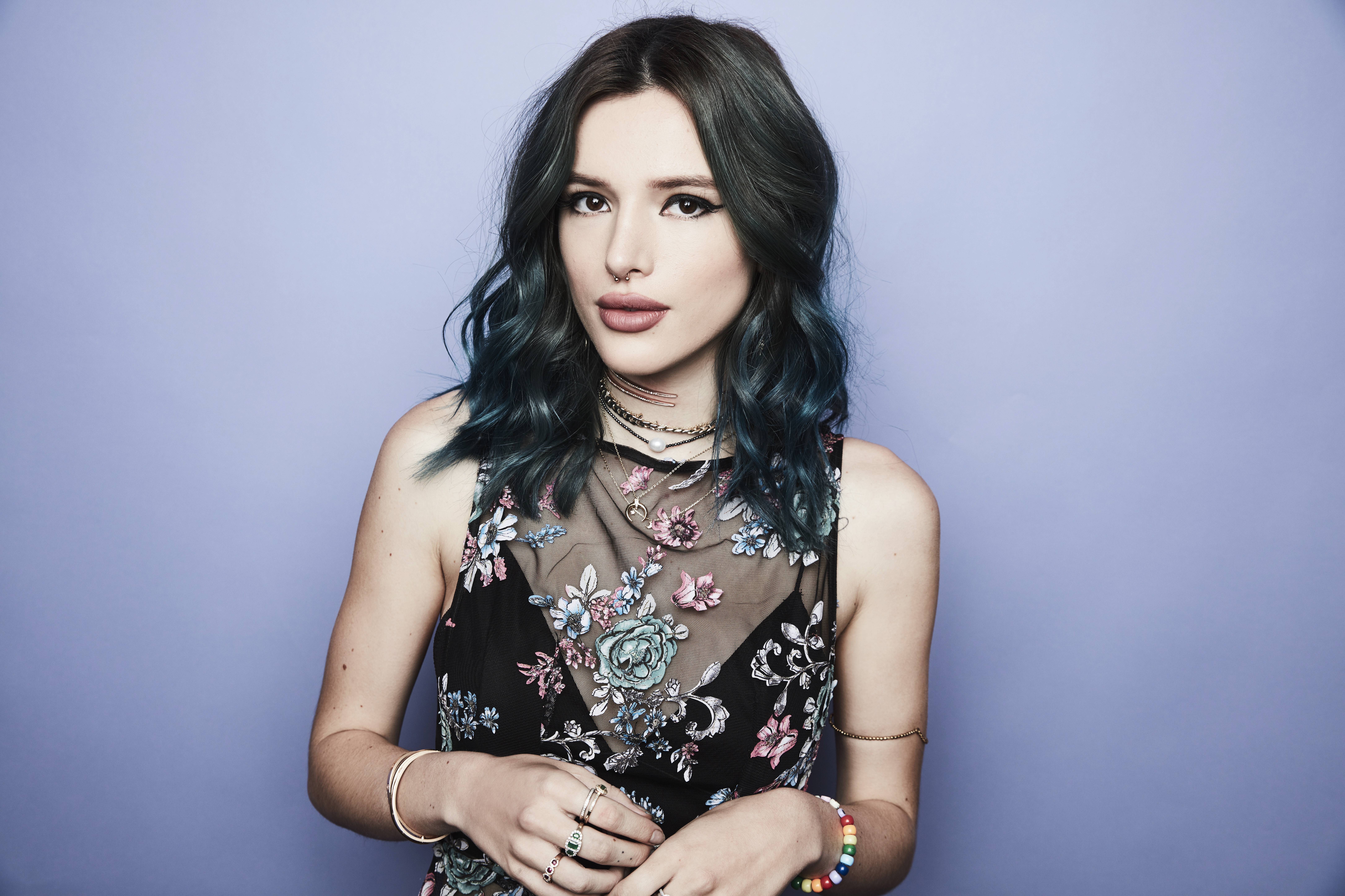 Bella Thorne HD Wallpaper