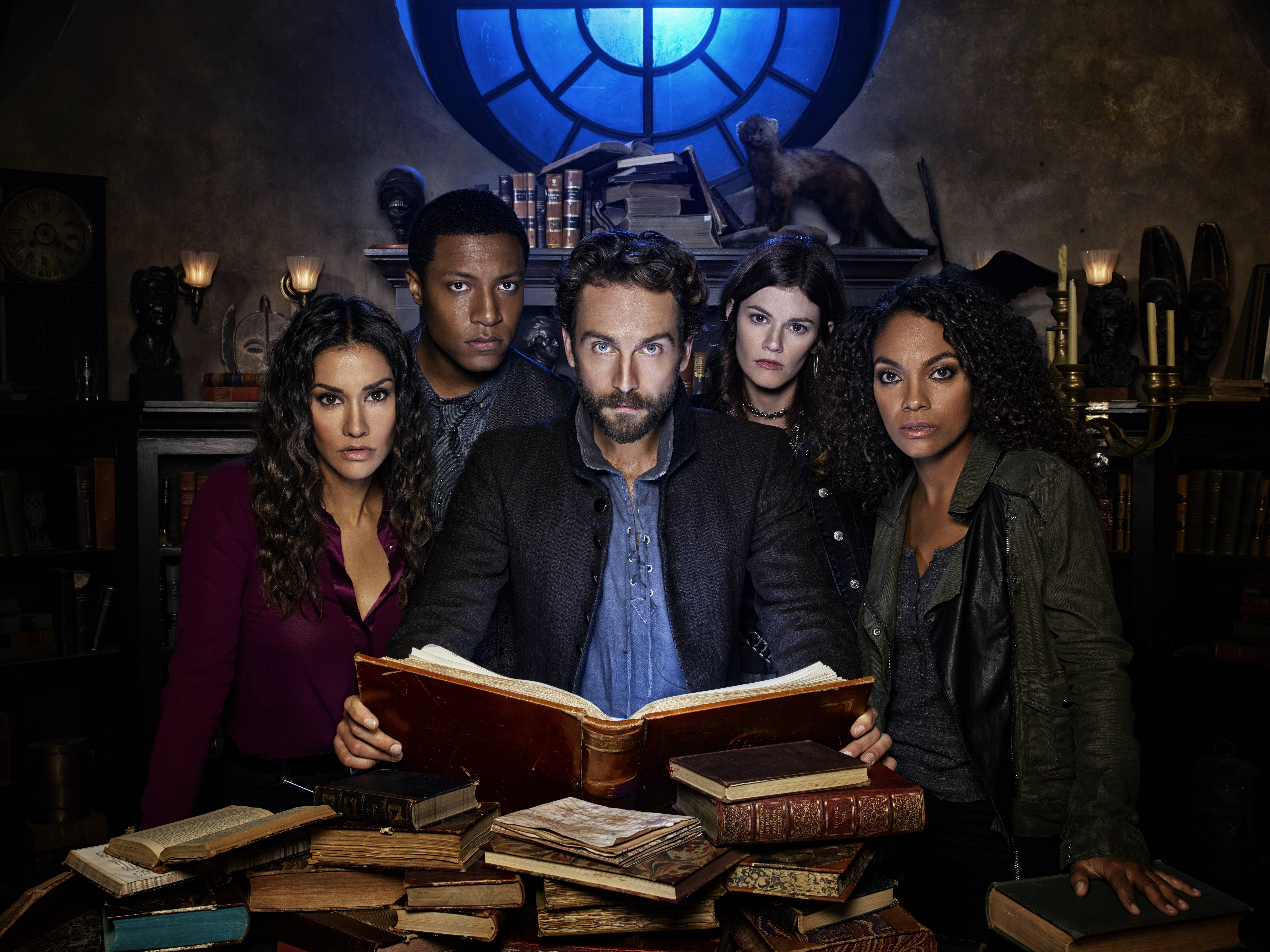 Sleepy Hollow Season 4 Cast with Book HD Wallpaper