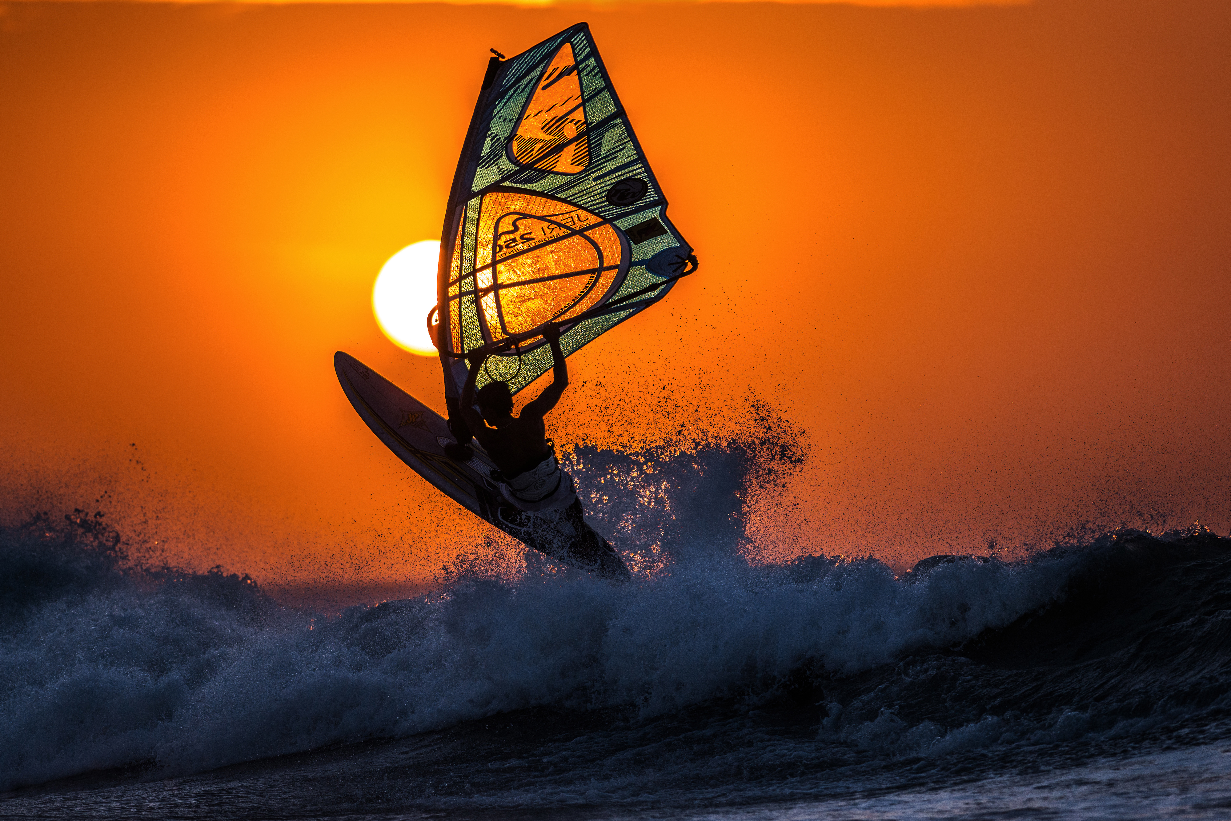Windsurfing at Sunset HD Wallpaper