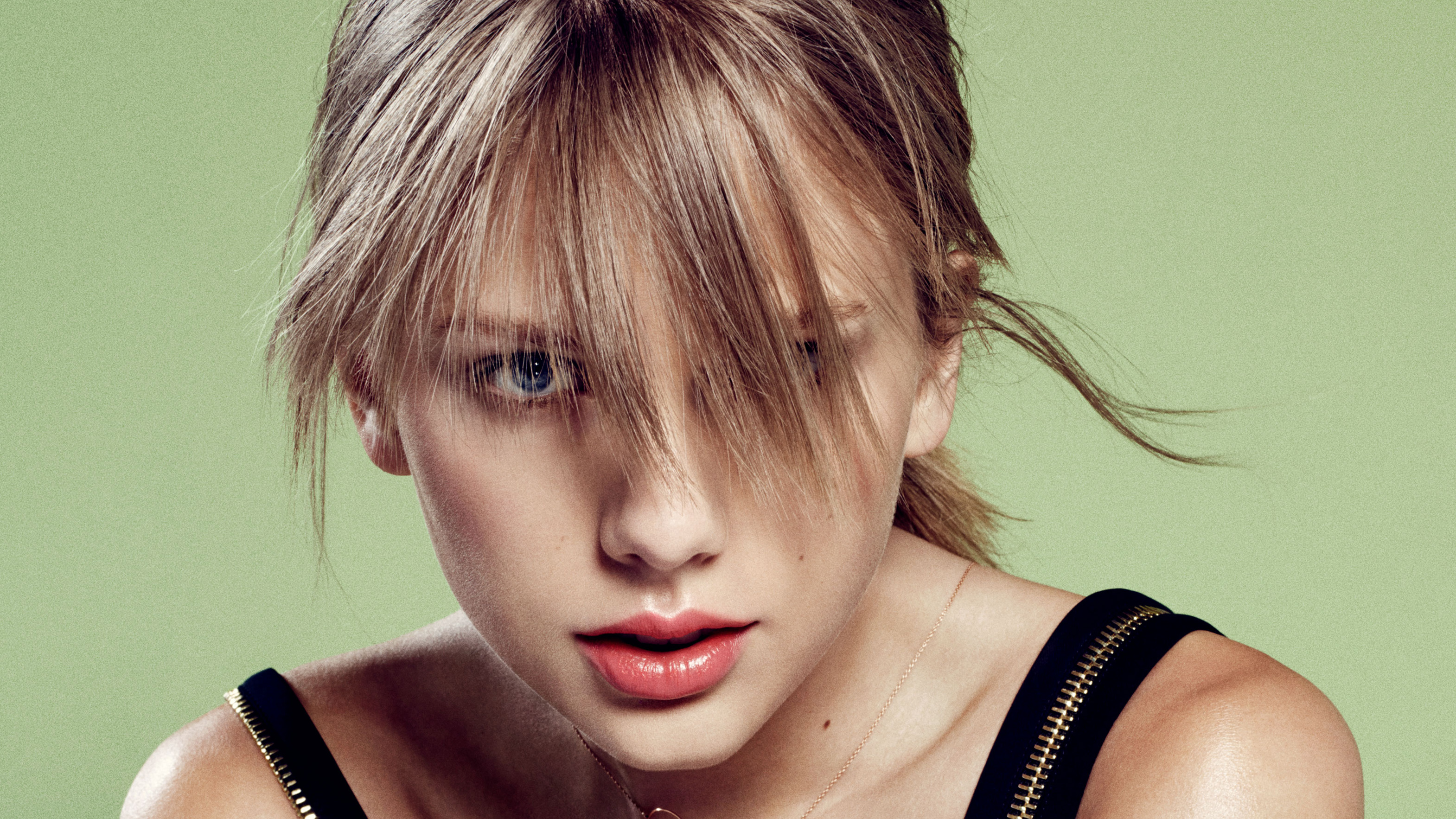 Taylor Swift HD Wallpaper