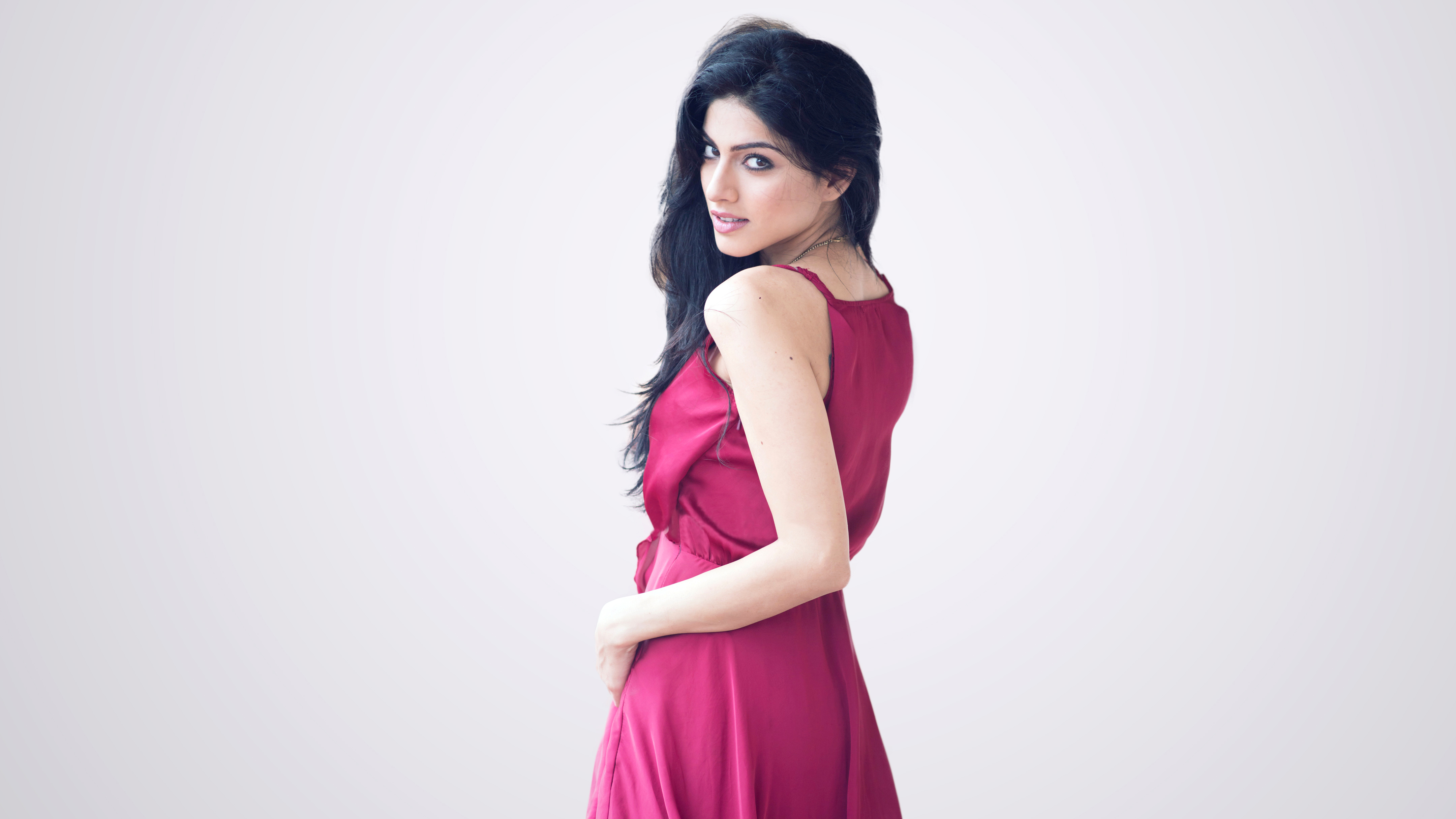 Sapna Pabbi in a red dress HD Wallpaper