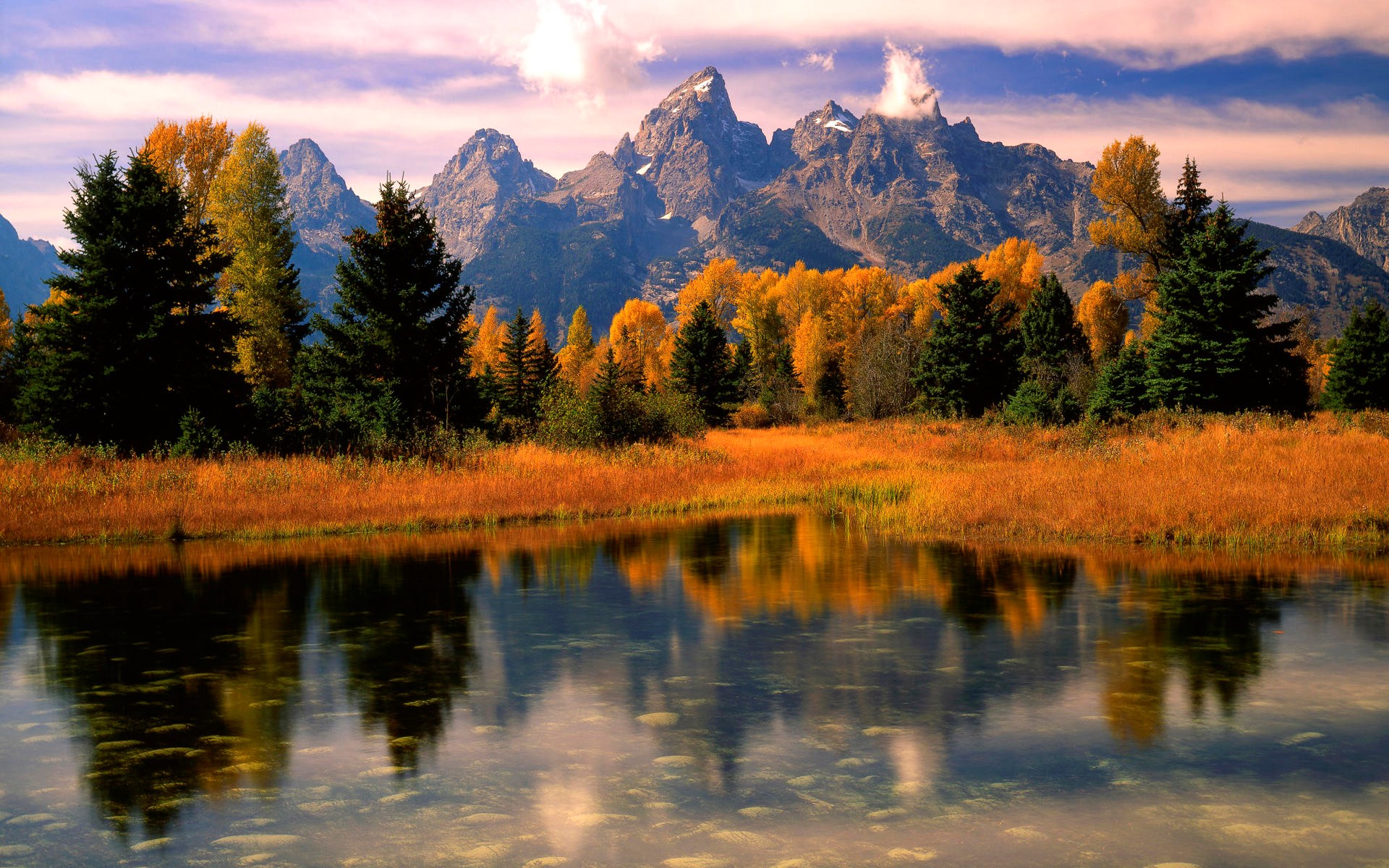 Autumn reflection of mountains and trees in a lake HD Wallpaper