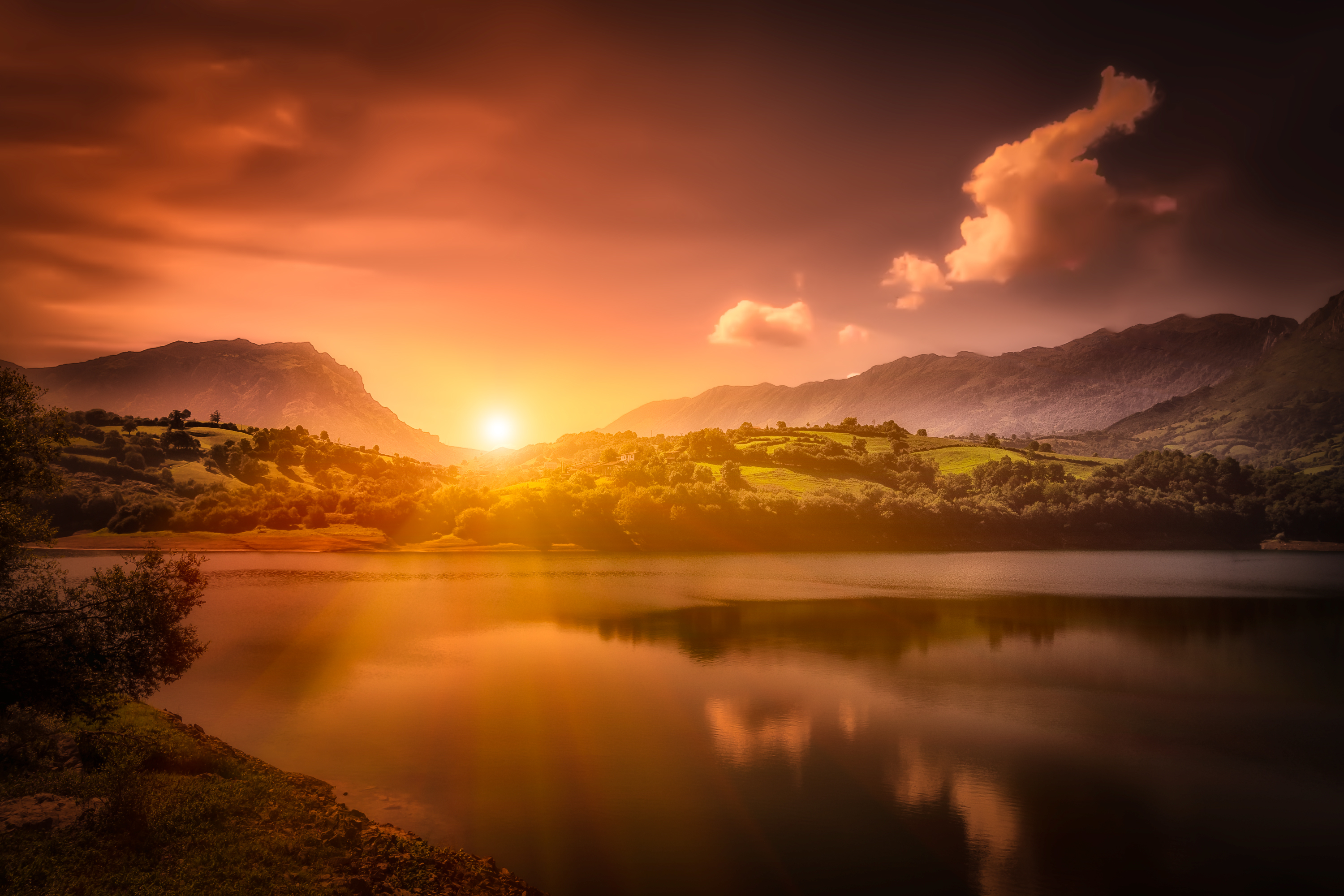 Alfilorios Reservoir, Spain at Sunset HD Wallpaper