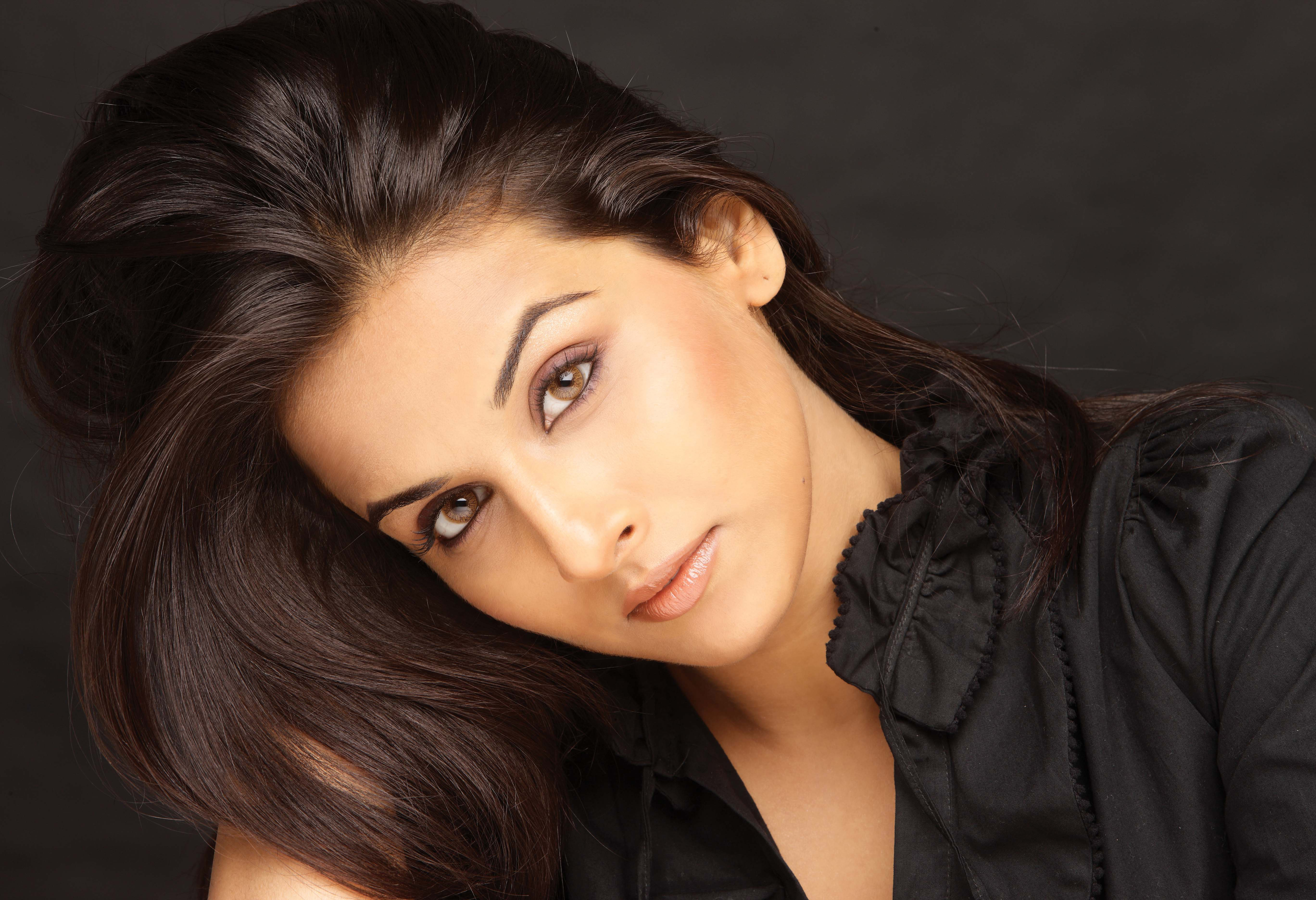 Vidya Balan HD Wallpaper
