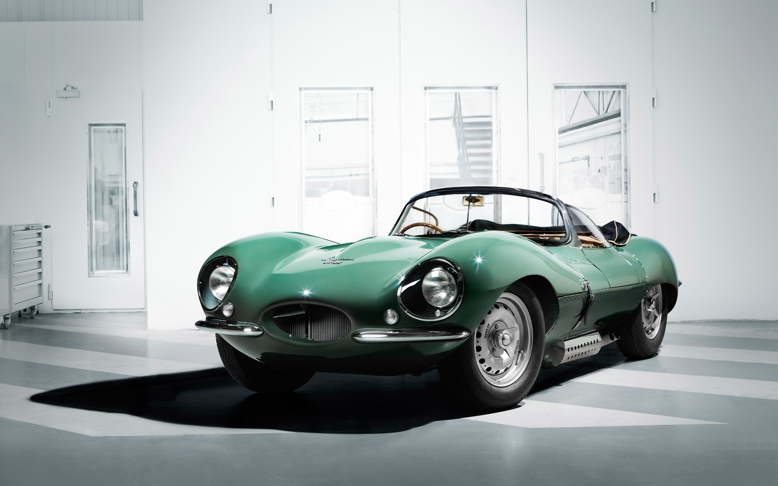 1956 Jaguar XKSS vintage sports car HD Wallpaper