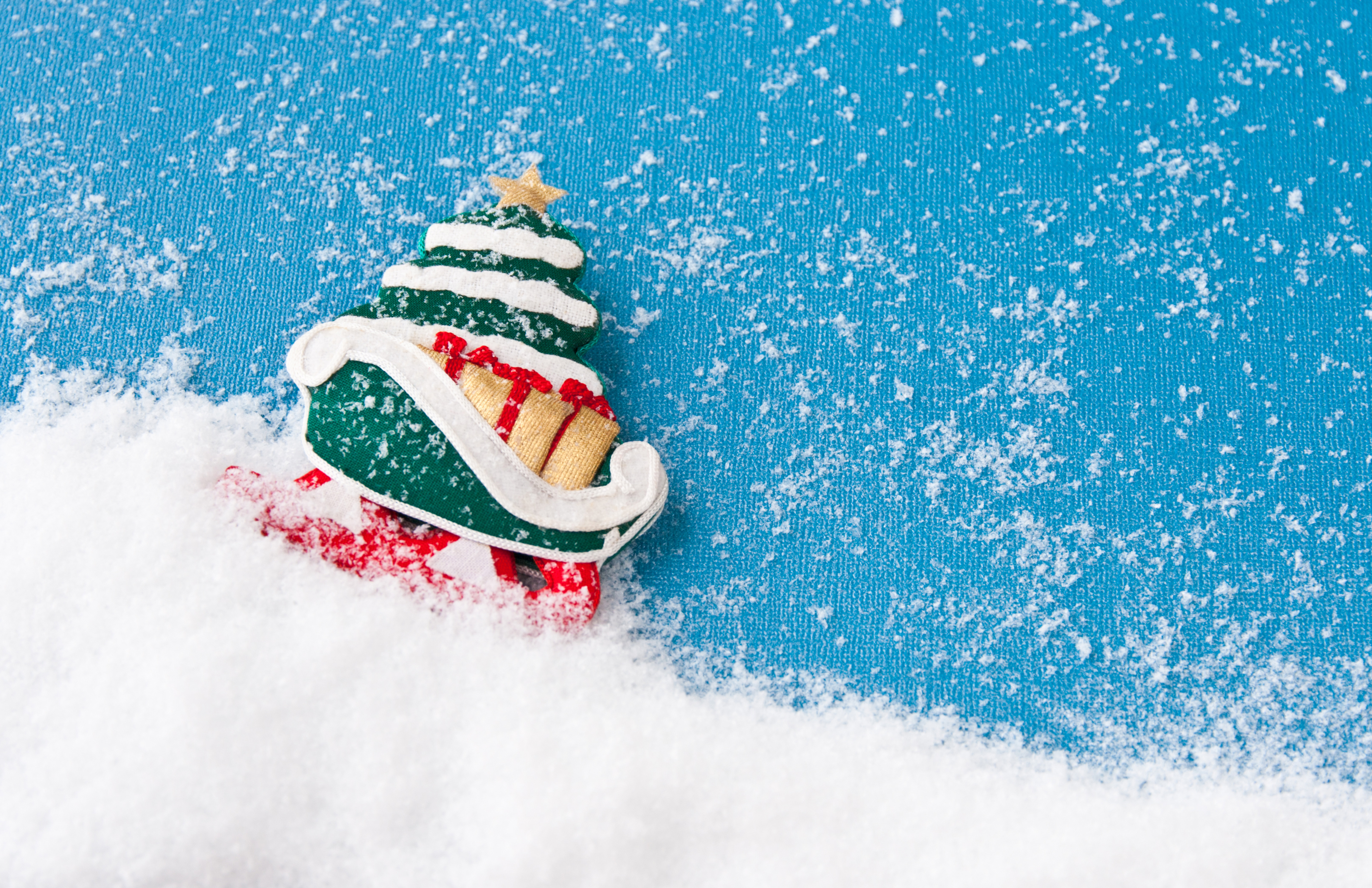 Christmas Sleigh with Gifts in Snow HD Wallpaper
