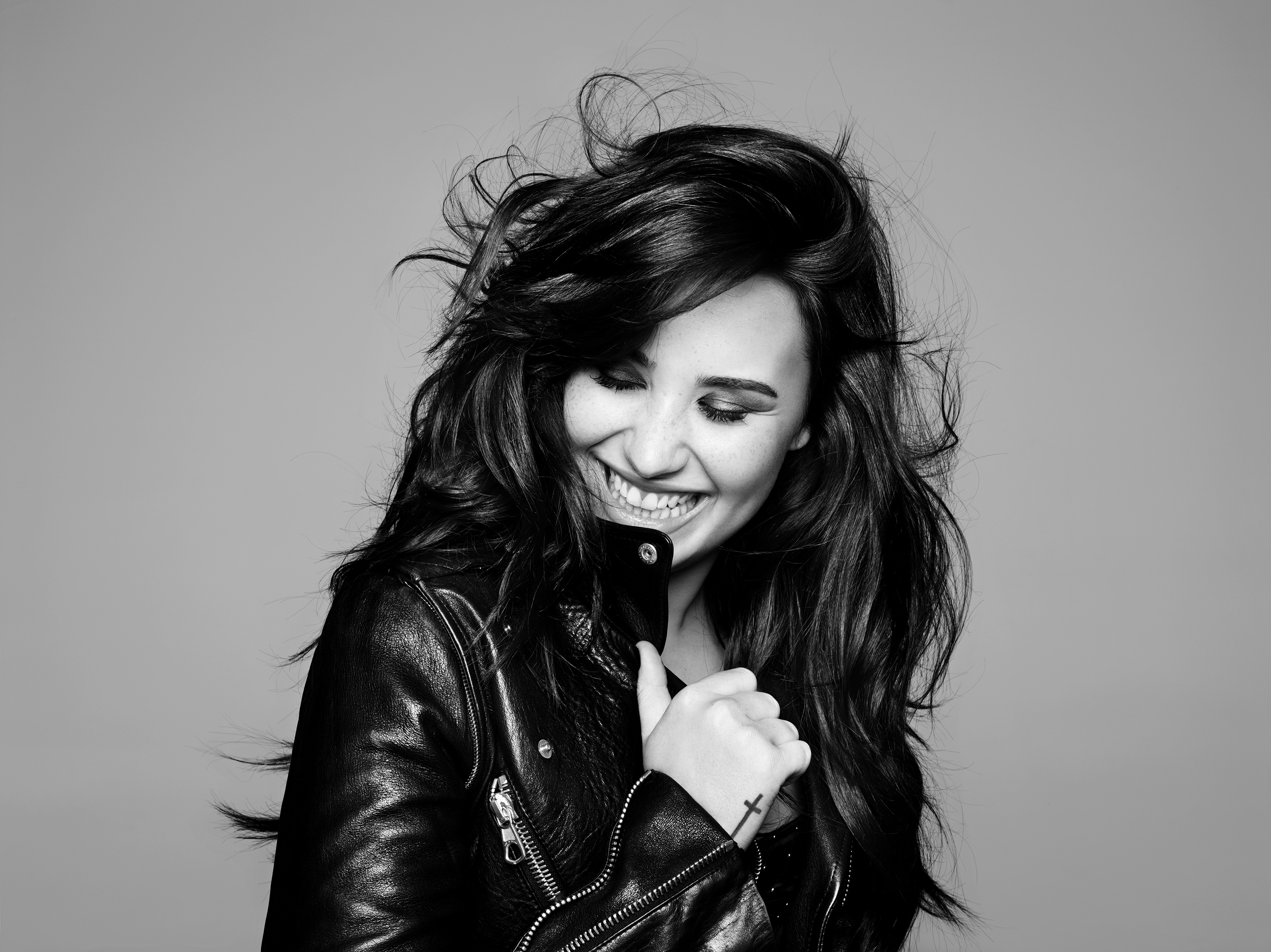 Demi Lovato in Leather Jacket HD Wallpaper