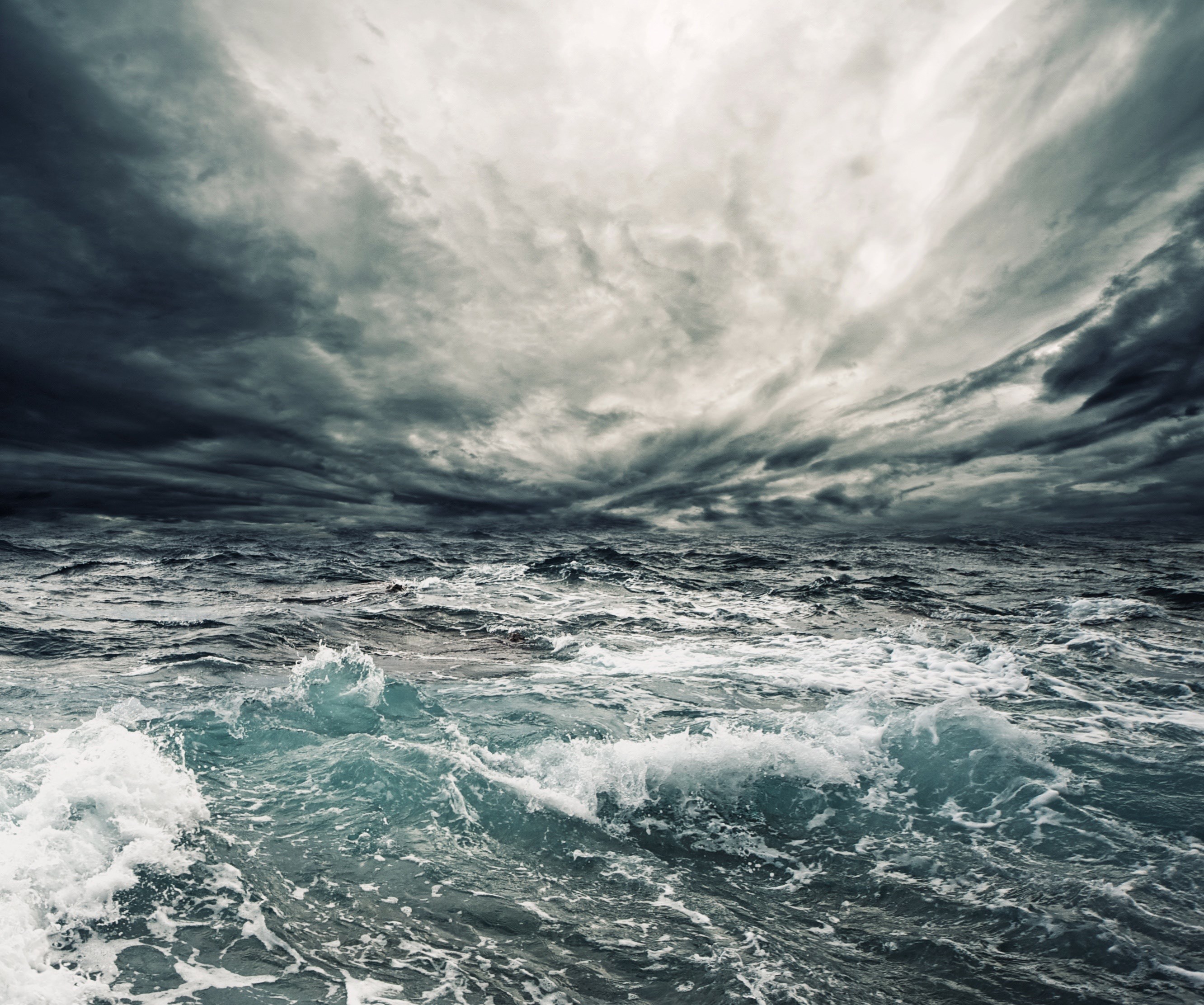 Stormy ocean with dark clouds HD Wallpaper