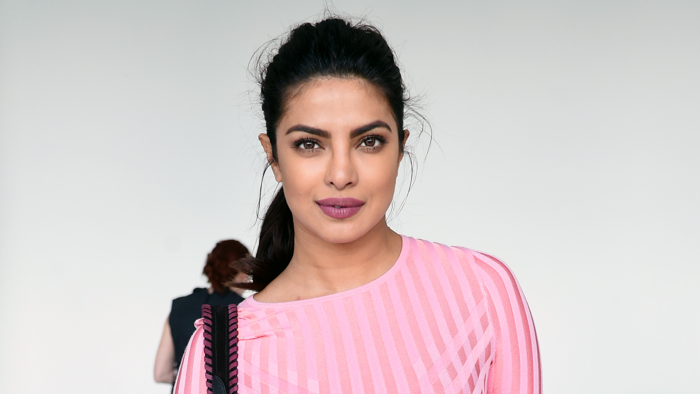 Priyanka Chopra at New York Fashion Week 2016 HD Wallpaper