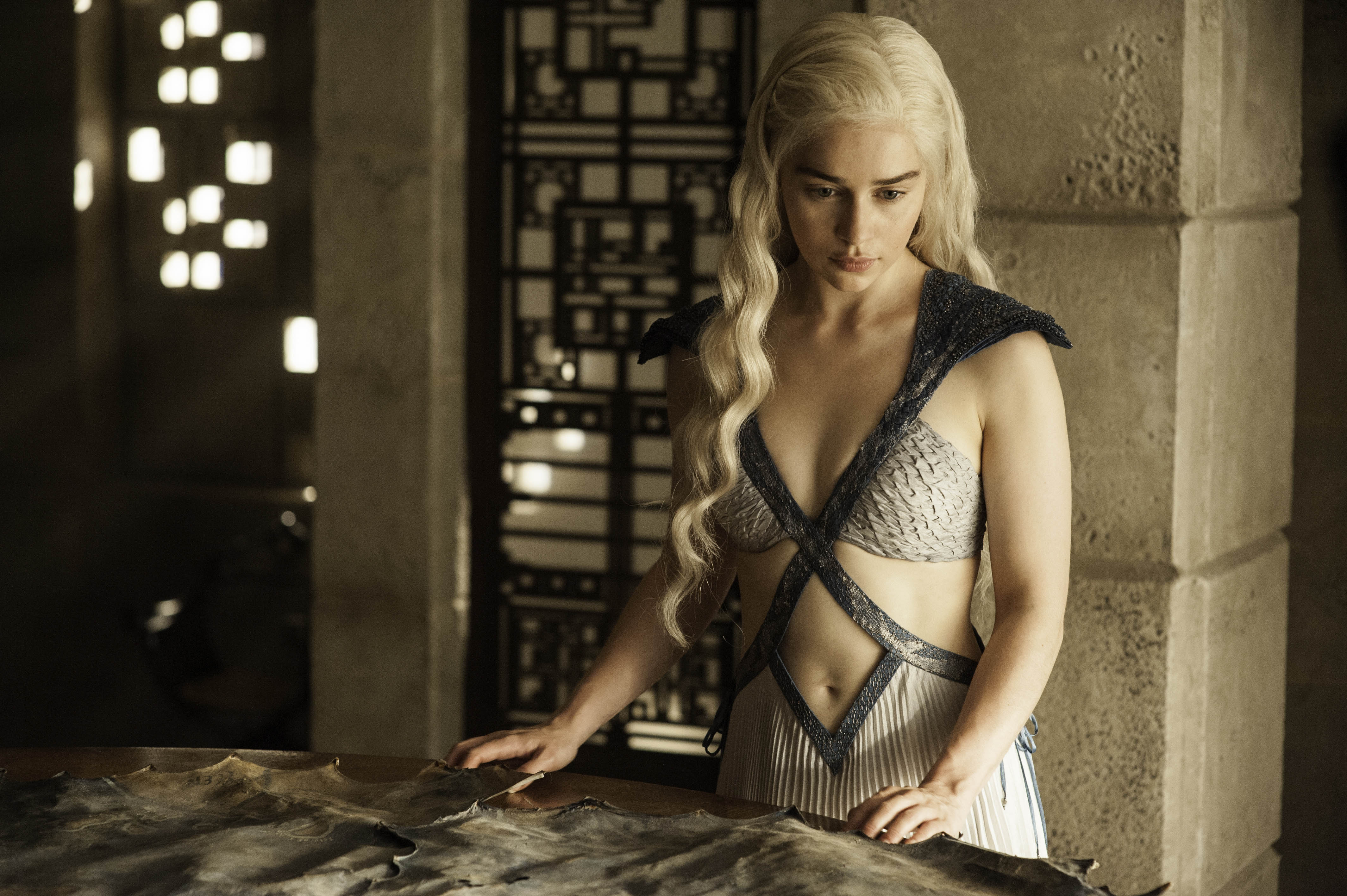 Season 4 Emilia Clarke Daenerys Targaryen Game Of Thrones HD Season 4 Emilia Clarke Daenerys Targaryen Game Of Thrones HD
