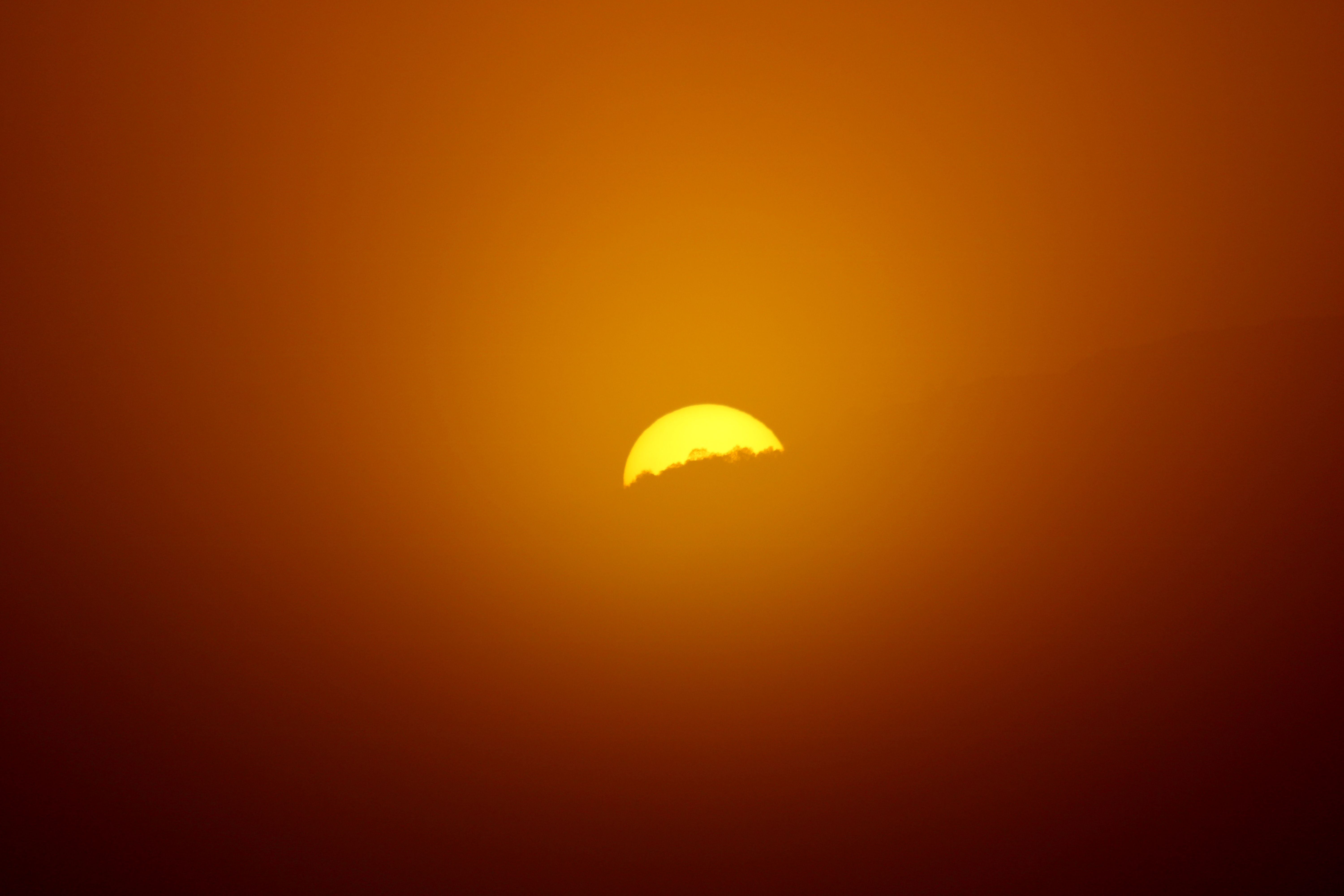Minimal Sunrise 4K HD Wallpaper