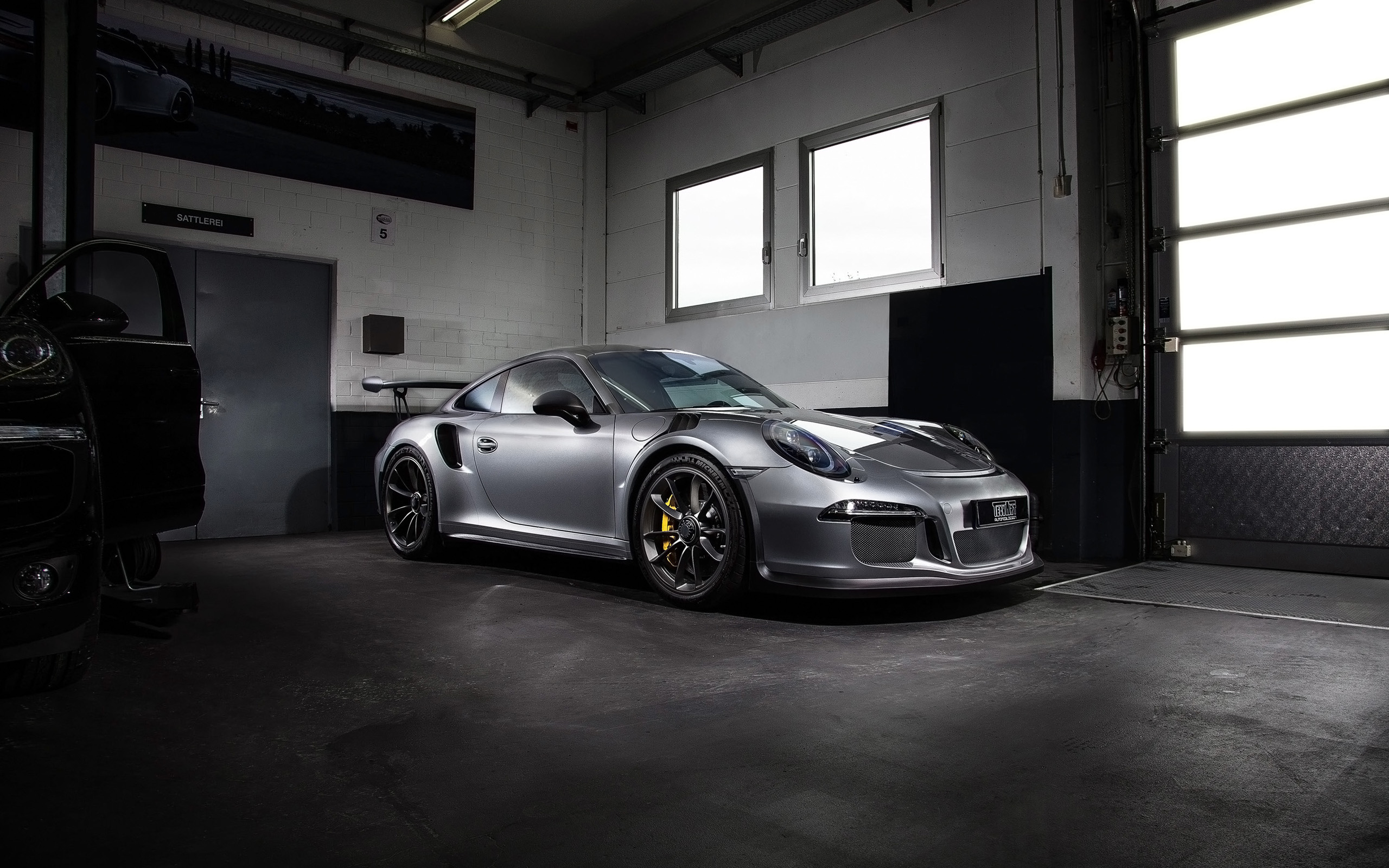 TechArt Porsche 911 GT3 RS Carbon Sport in Garage HD Wallpaper