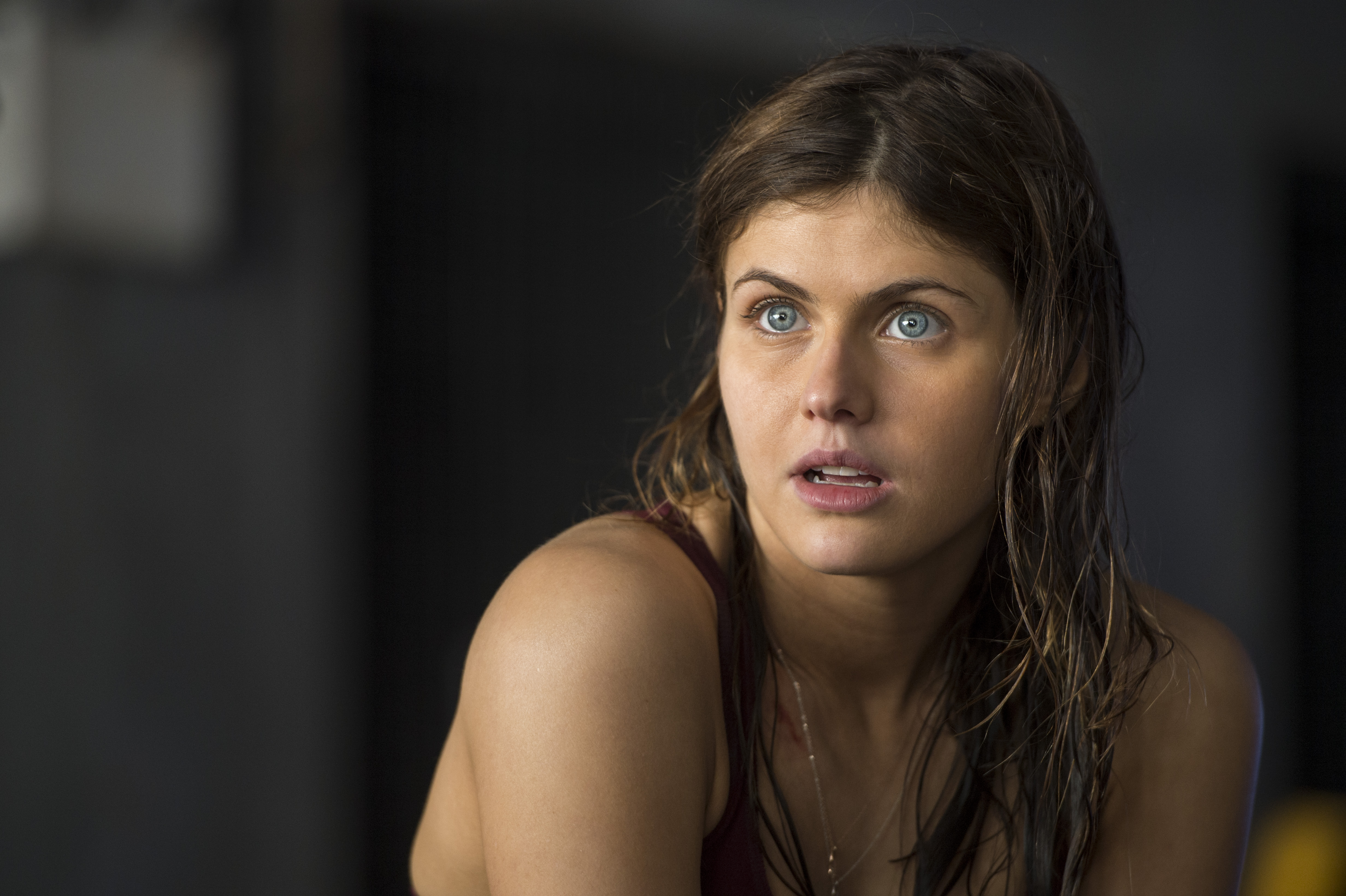 Alexandra Daddario in San Andreas HD Wallpaper
