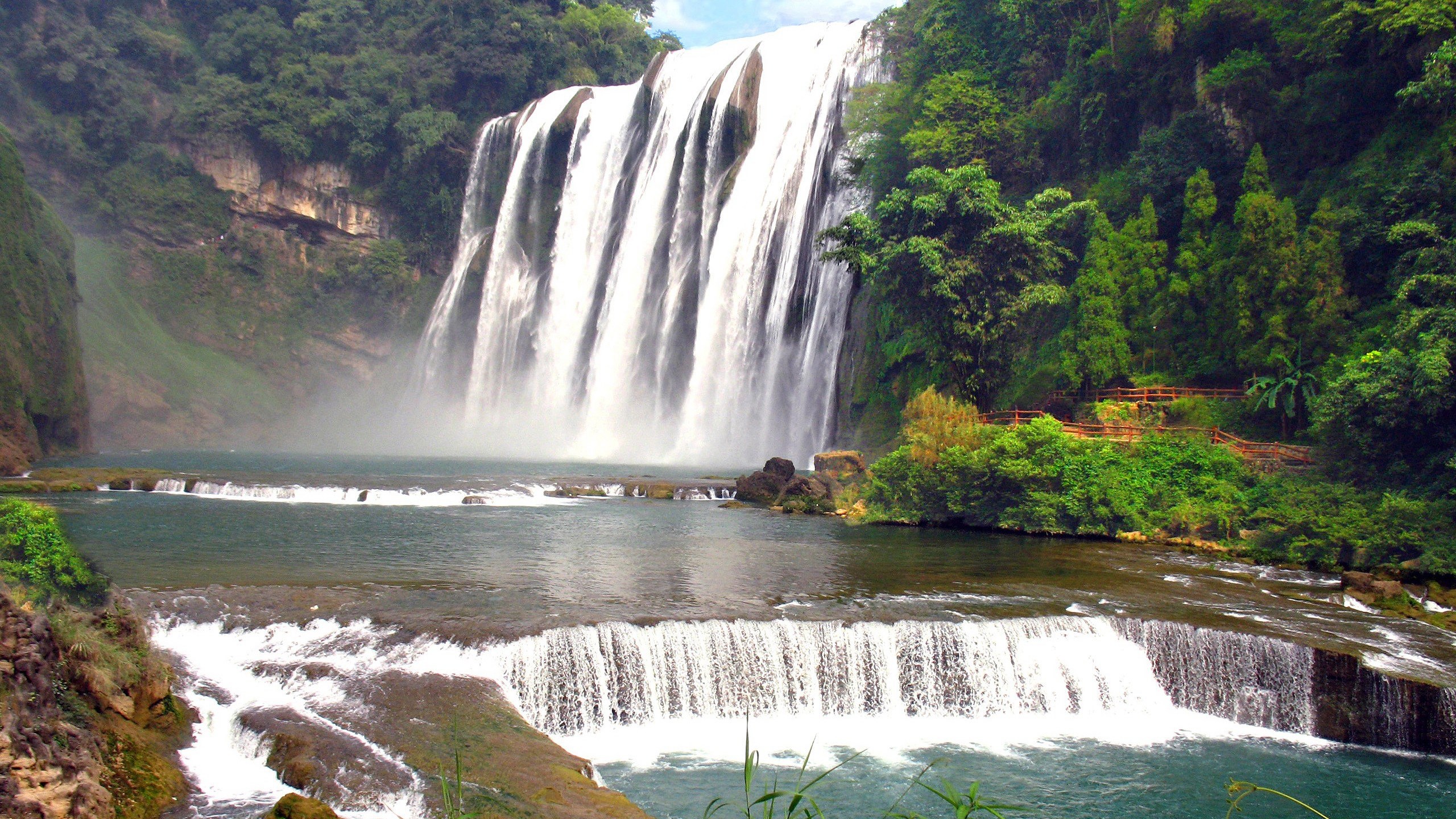 Huangguoshu Waterfall in China HD Wallpaper
