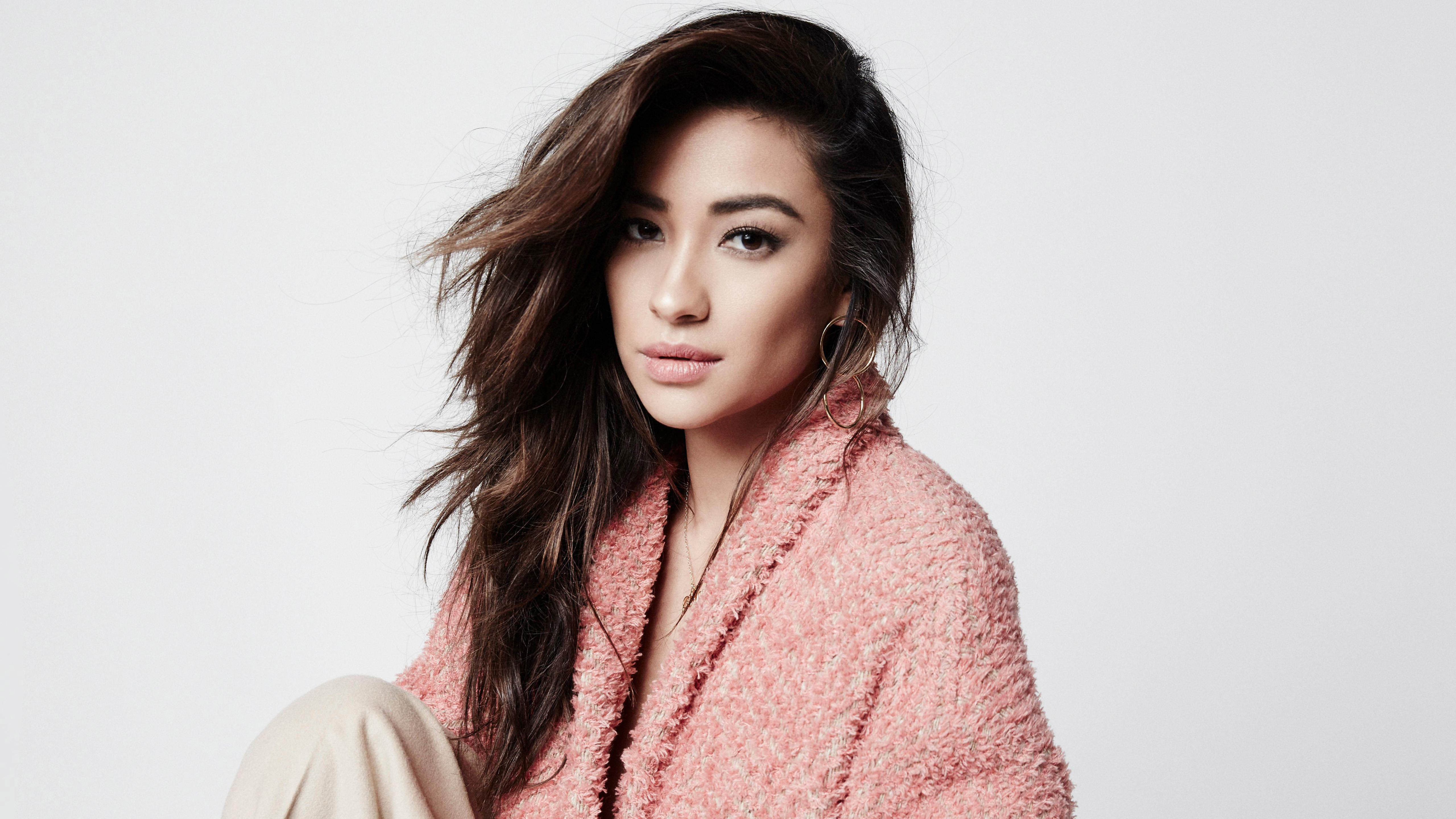 Shay Mitchell HD Wallpaper