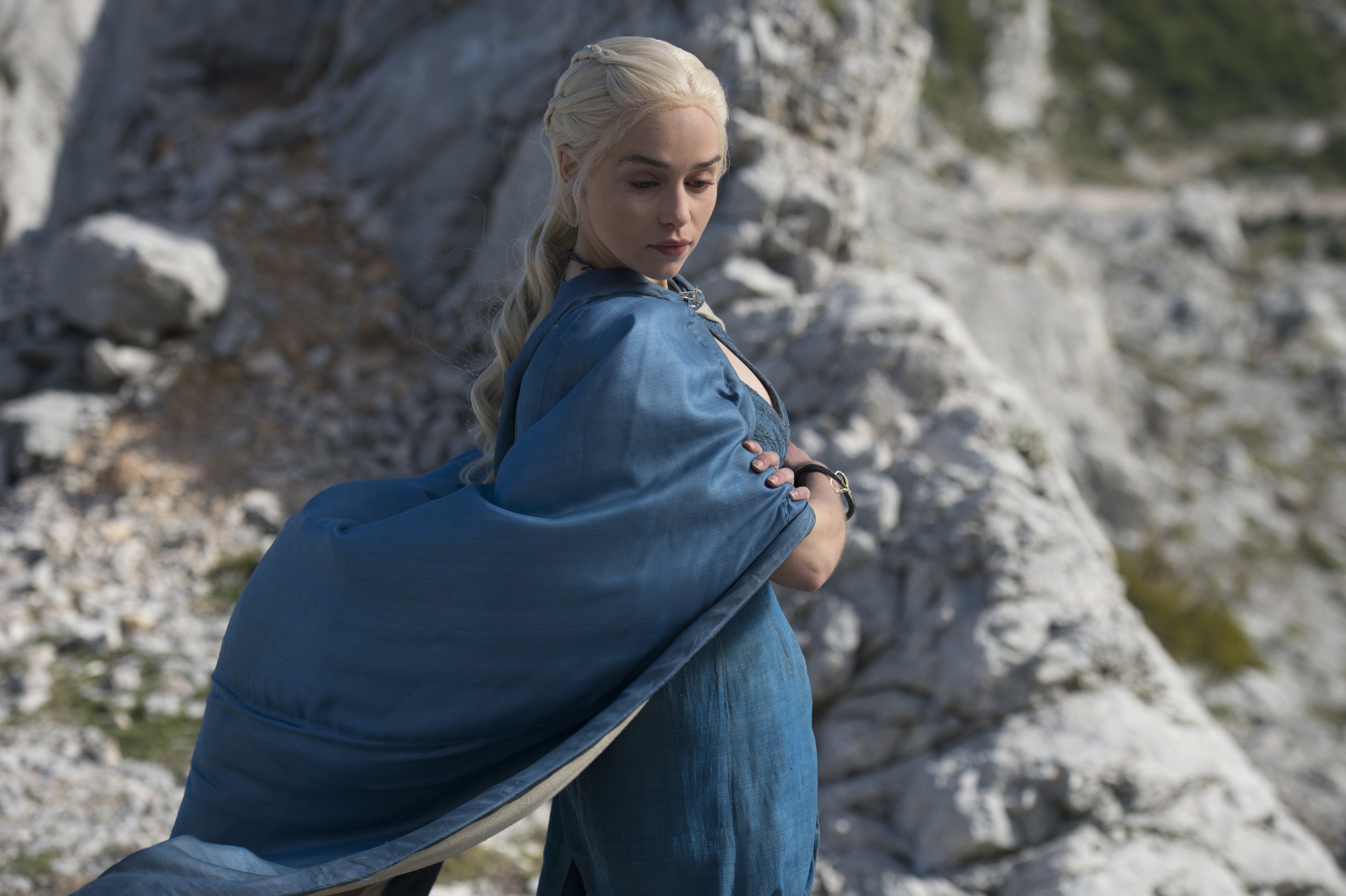 Daenerys Targaryen from Game of Thrones HD Wallpaper