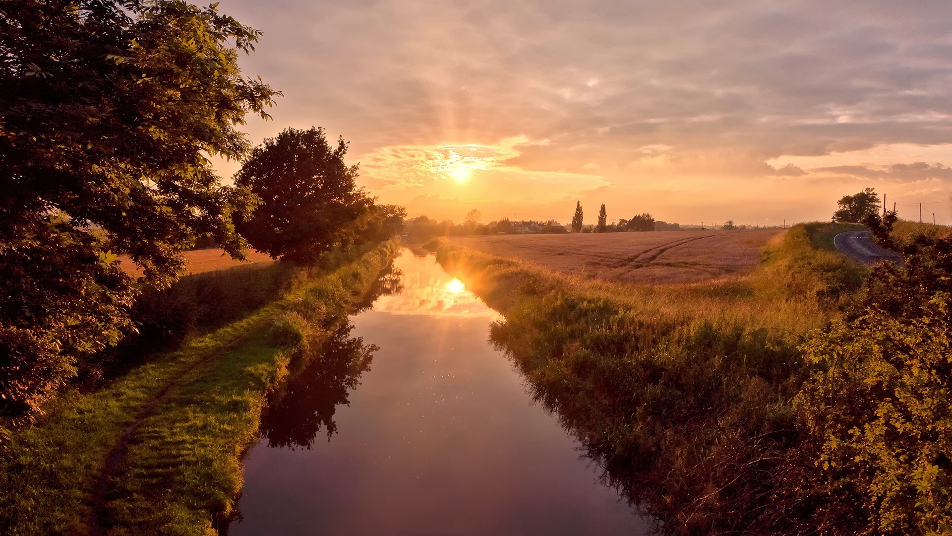 Canal at sunset with reflection HD Wallpaper
