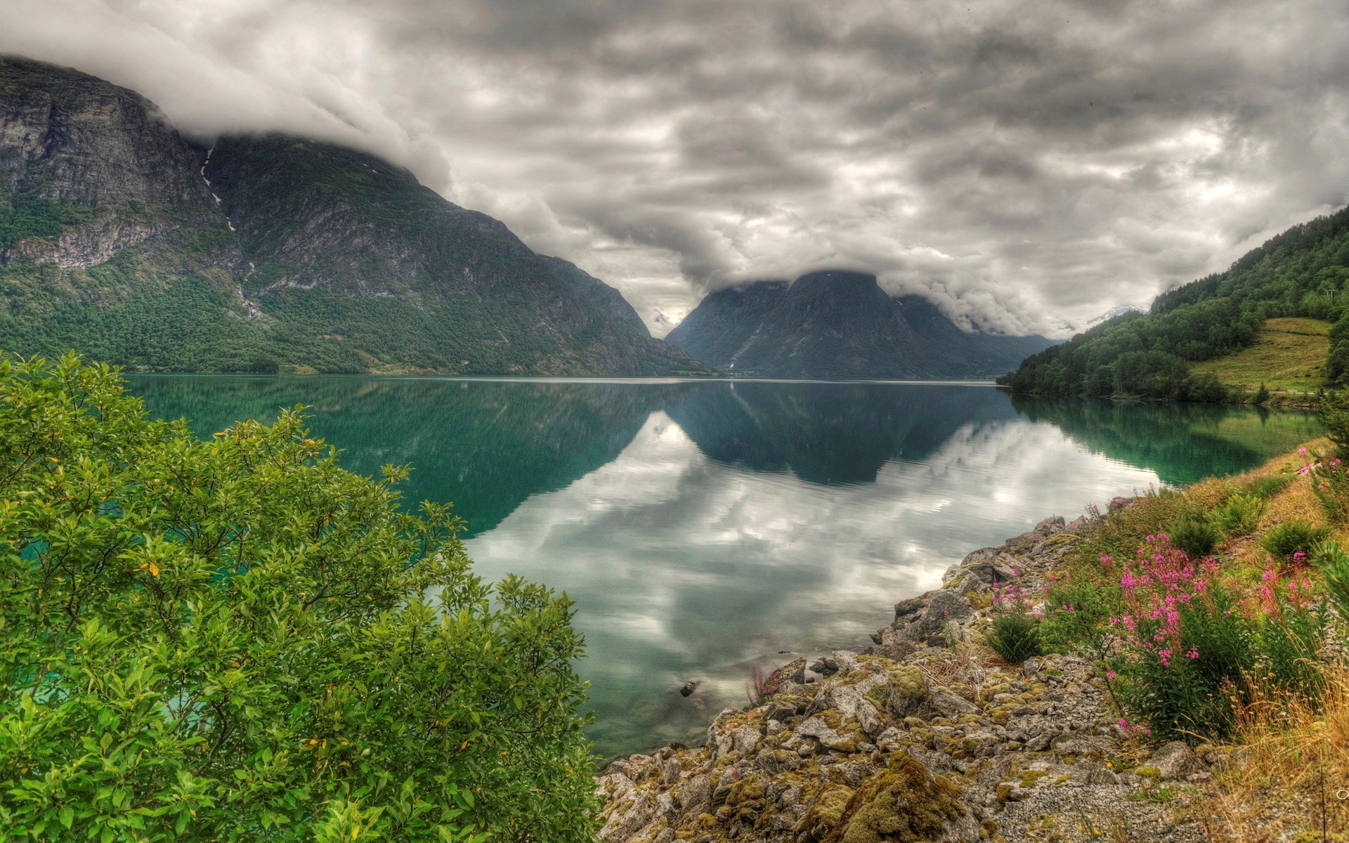 Lake and mountains under cloudy sky HD Wallpaper