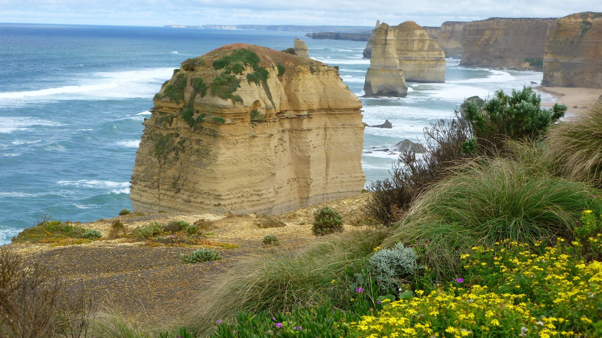 The Twelve Apostles, Great Ocean Road, Australia HD Wallpaper