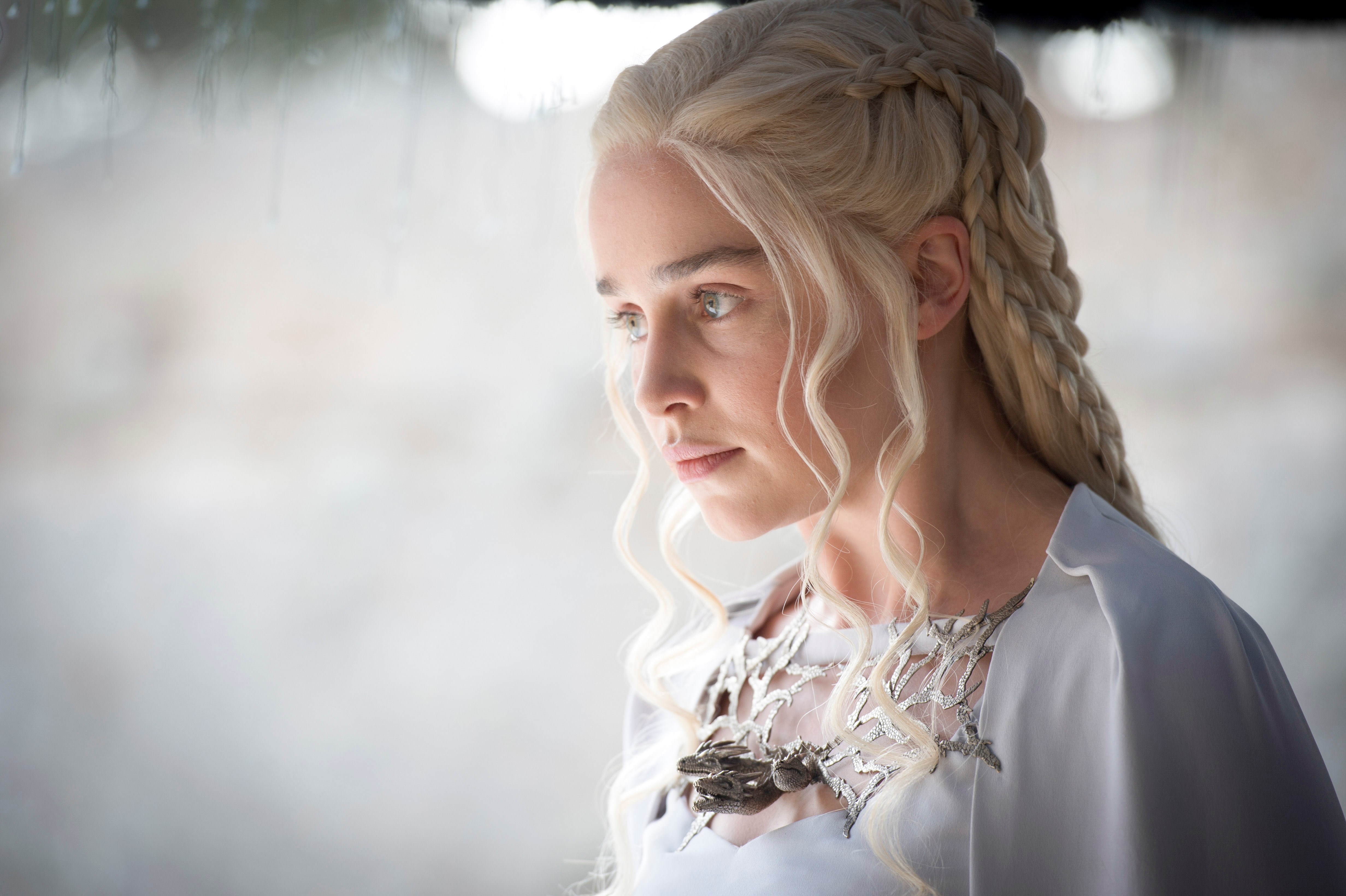 Daenerys Targaryen from Game of Thrones HD Wallpaper