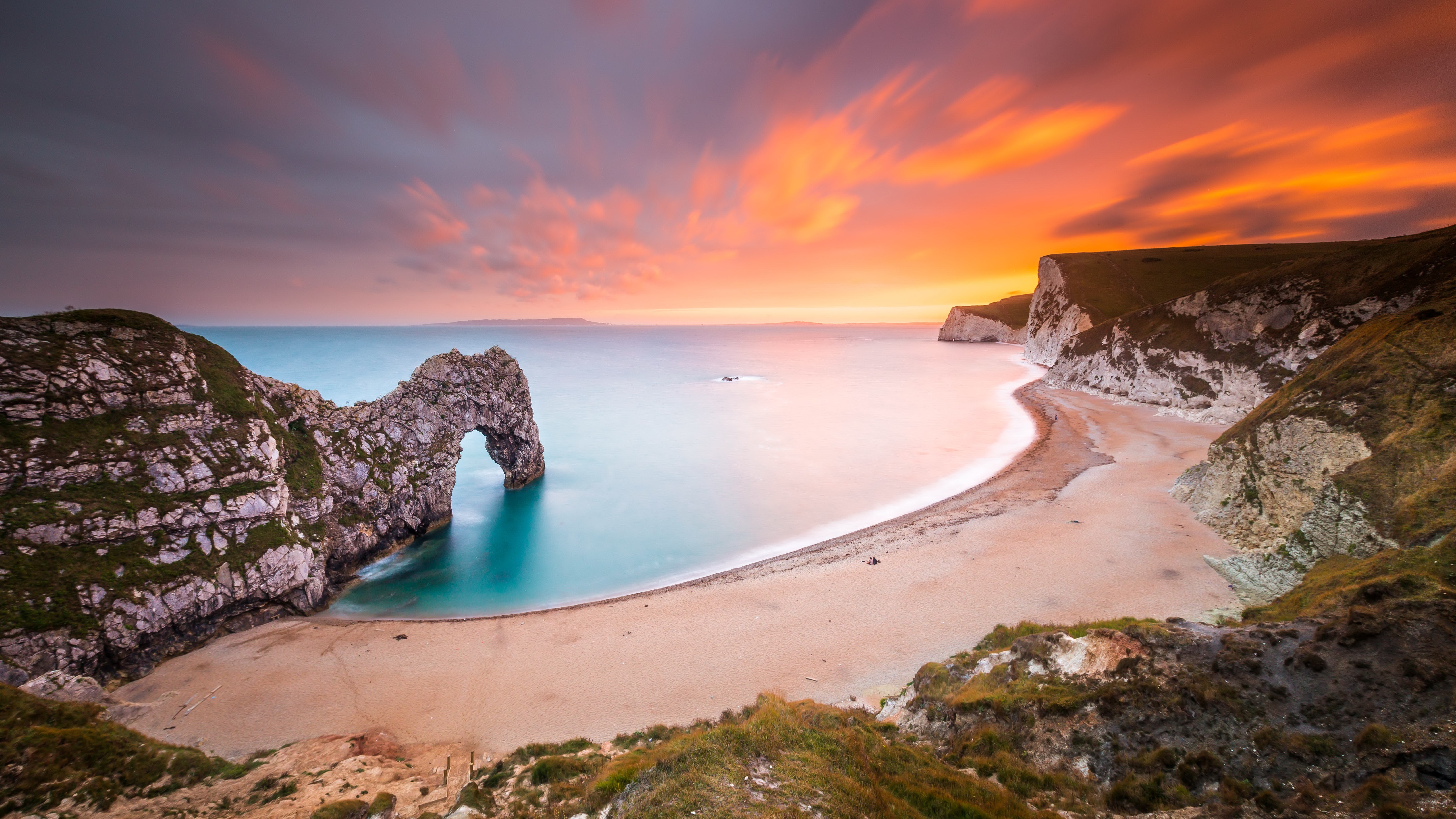 Durdle Door at sunset, Dorset, England HD Wallpaper