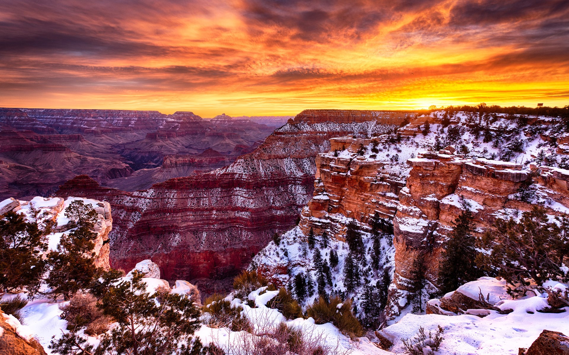 Grand Canyon National Park at Sunrise with Snow HD Wallpaper