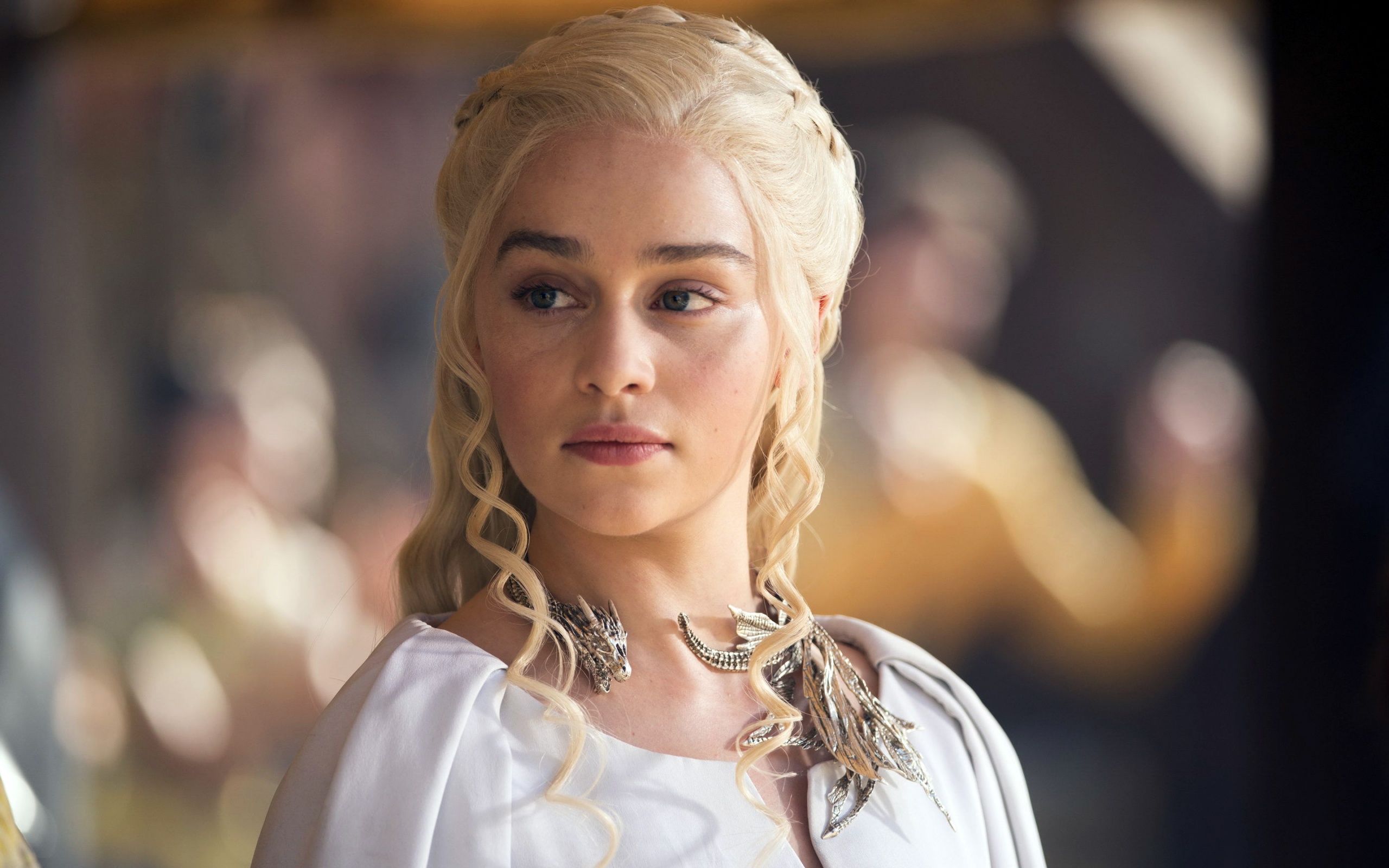 Emilia Clarke as Daenerys Targaryen HD Wallpaper