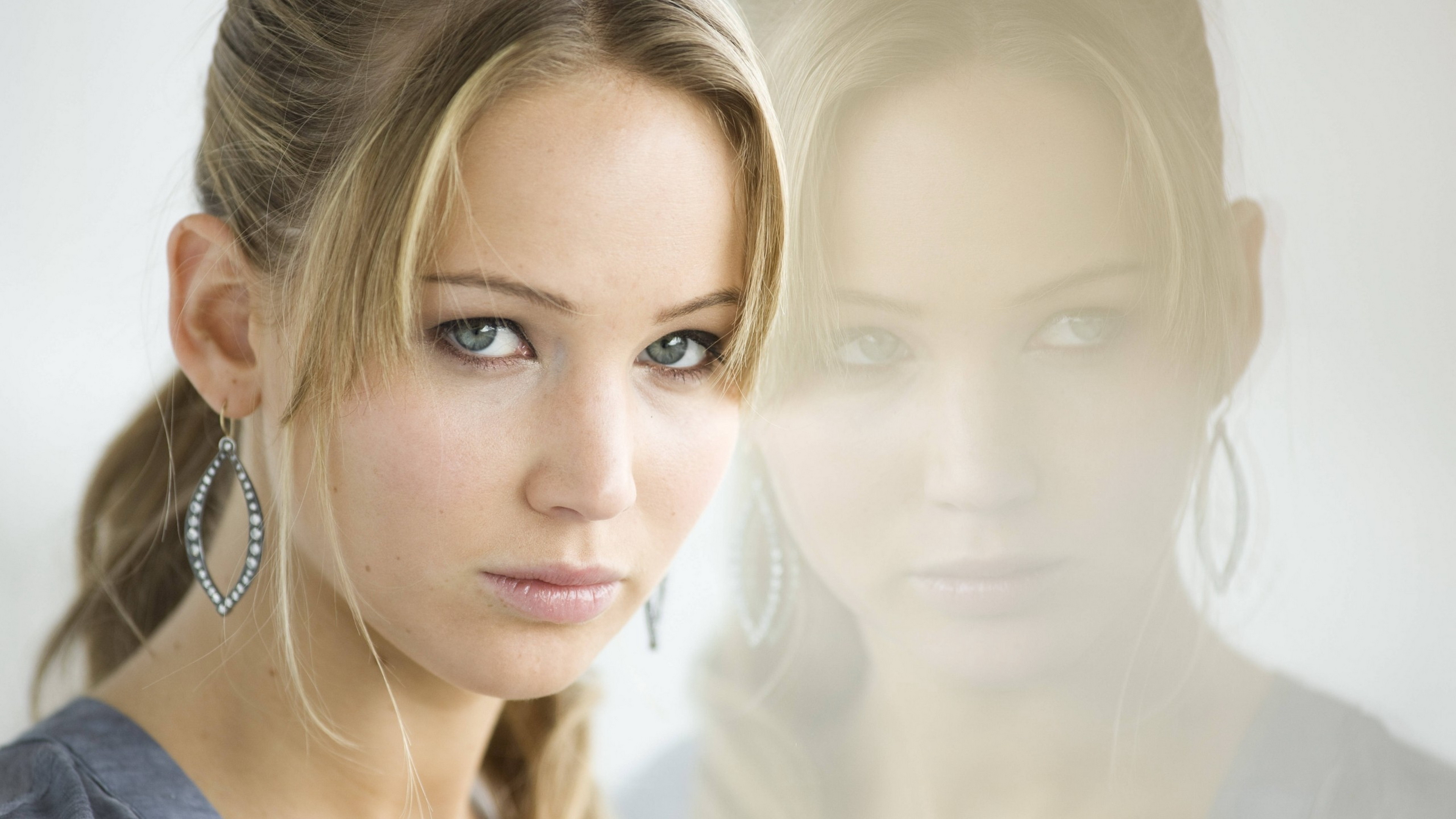 Jennifer Lawrence HD Wallpaper