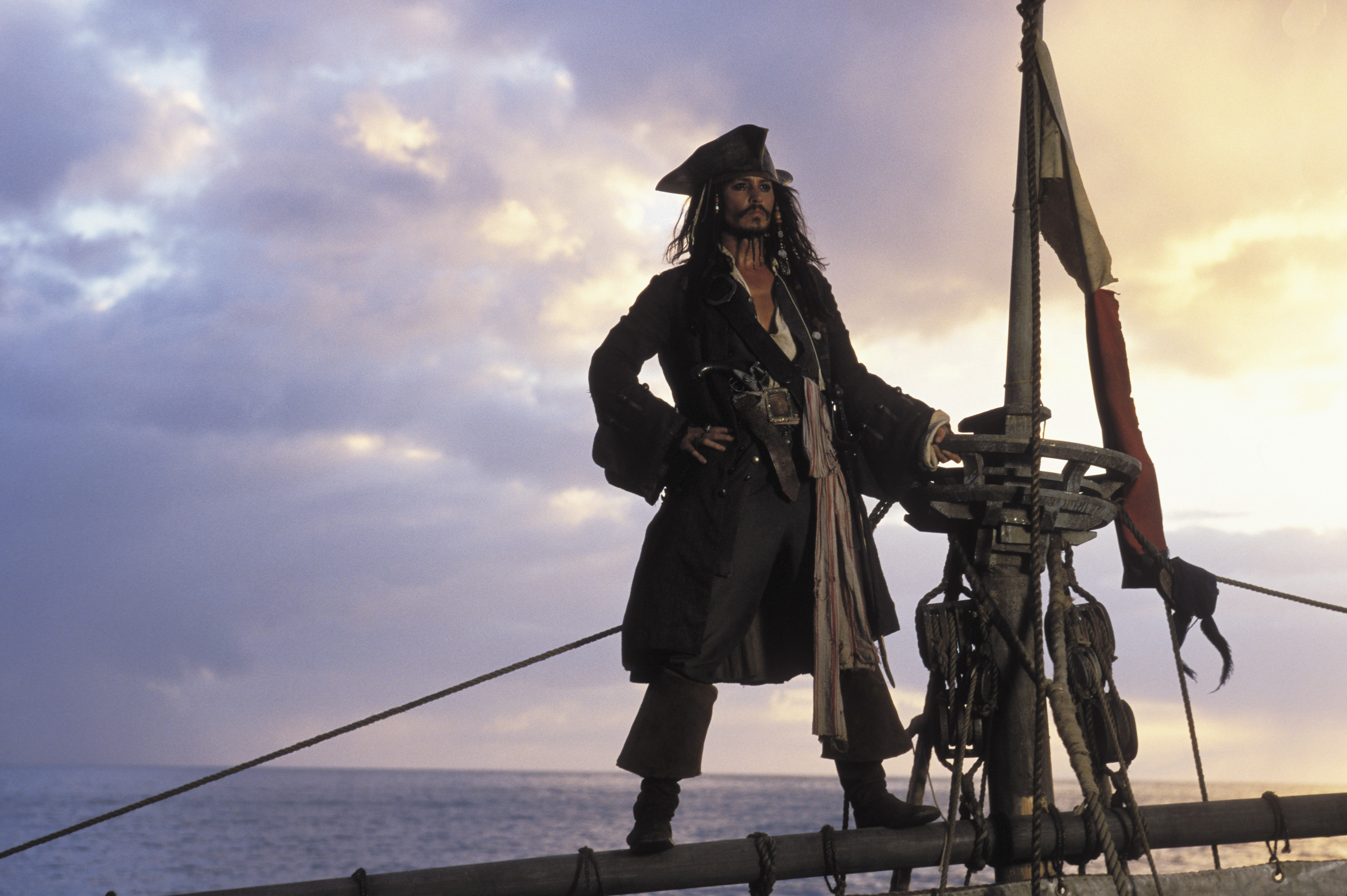 Captain Jack Sparrow from Pirates of the Caribbean HD Wallpaper