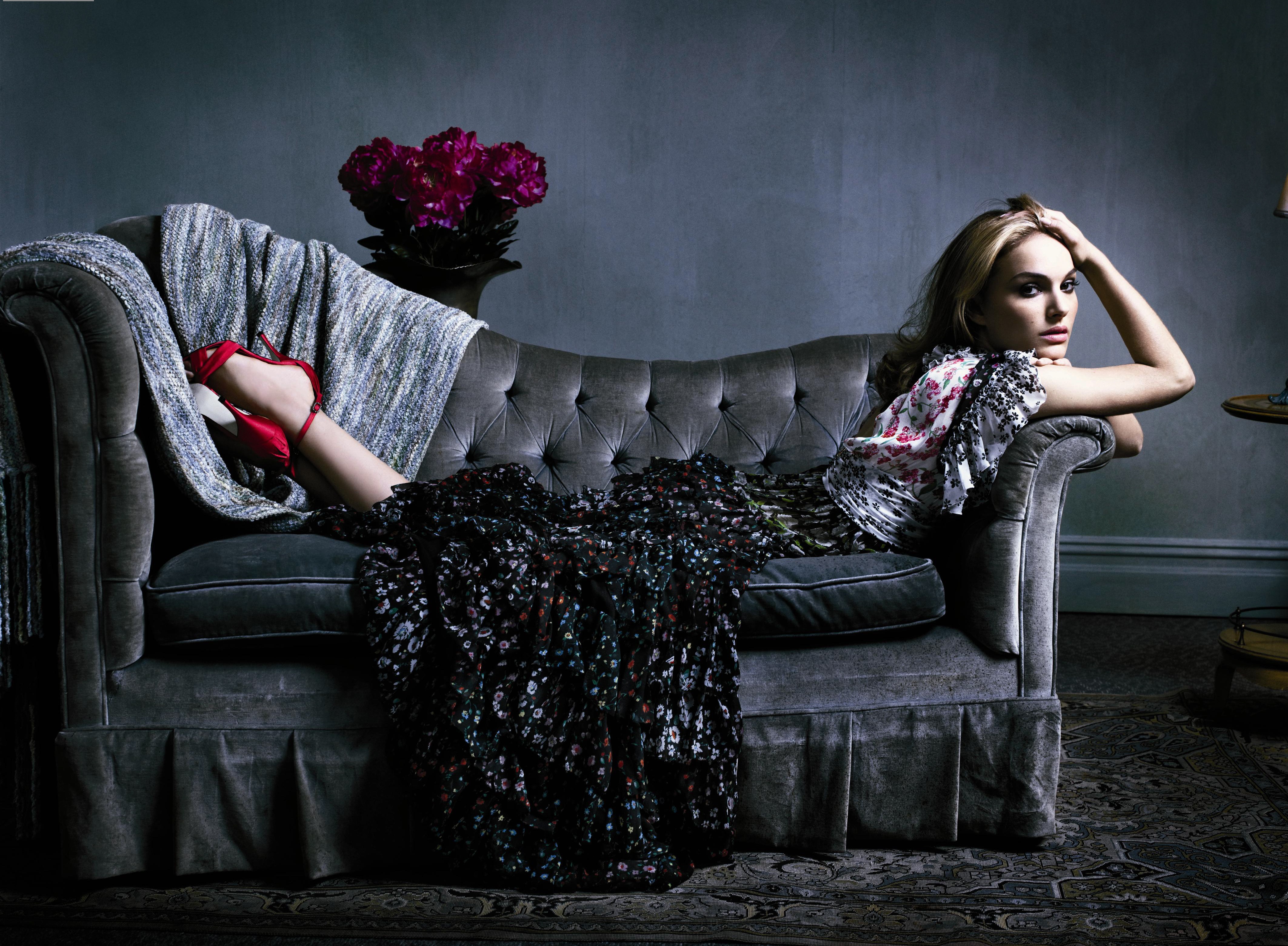 Natalie Portman on a couch HD Wallpaper
