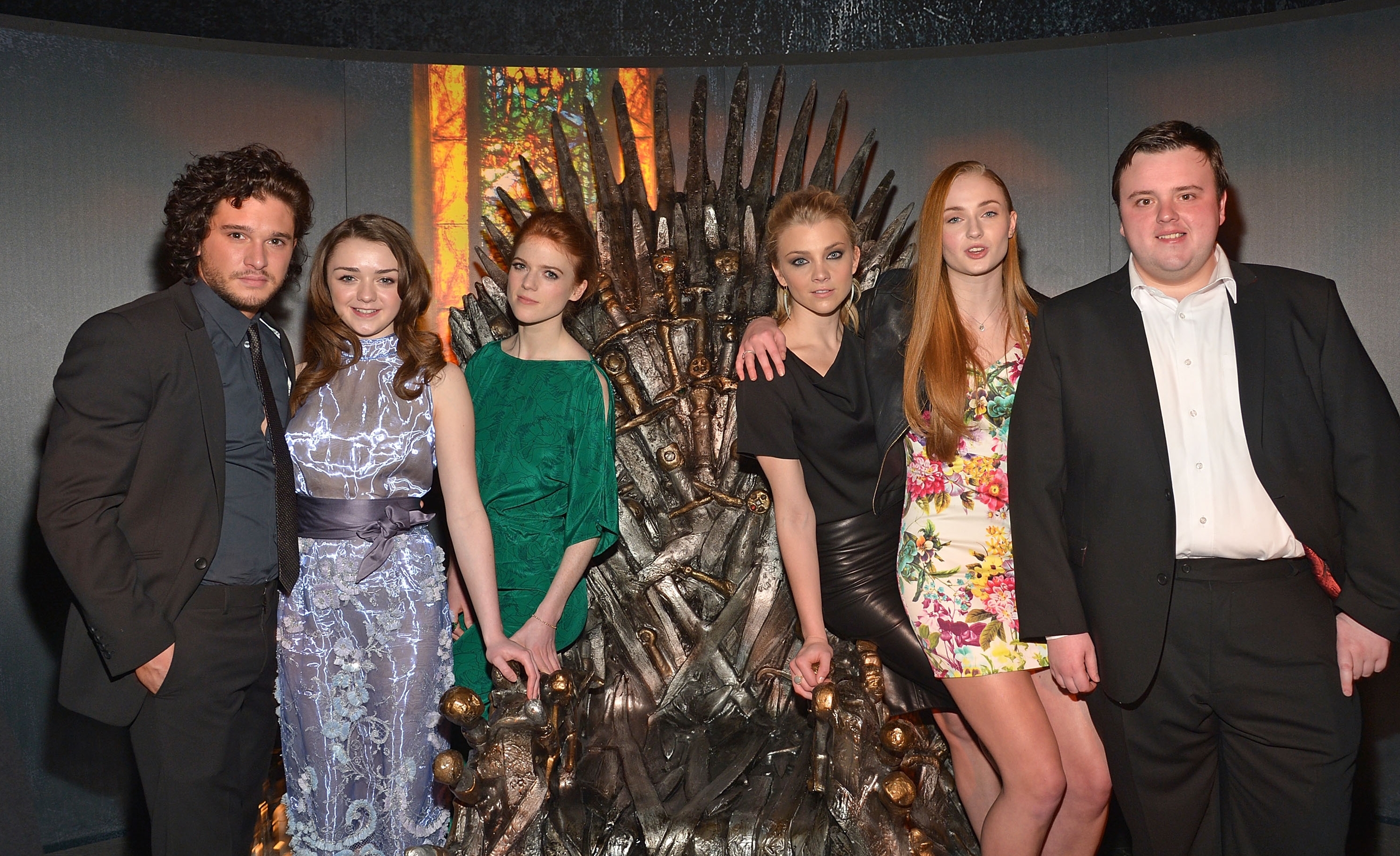 Game of Thrones cast on the Iron Throne HD Wallpaper