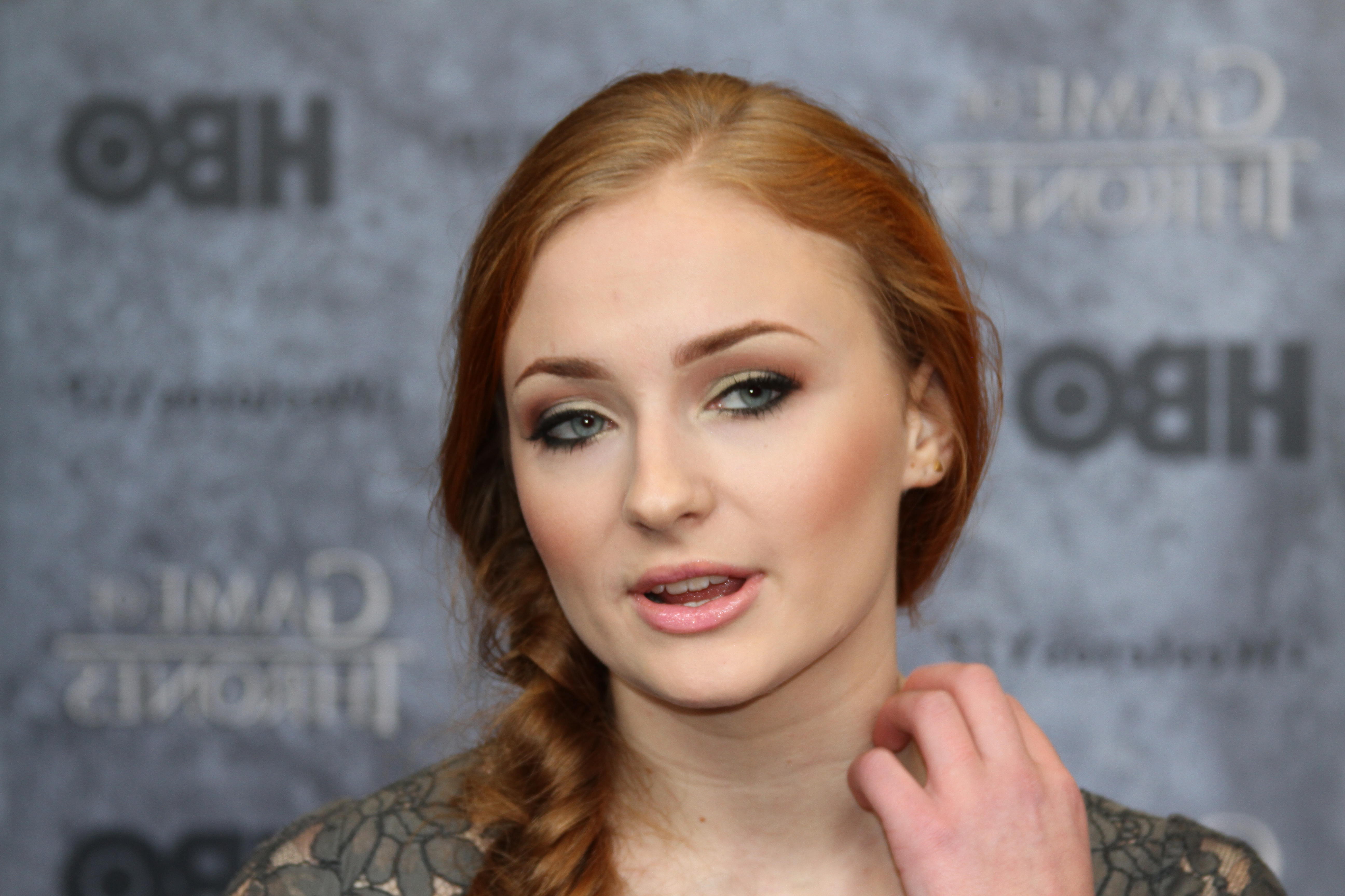 Sophie Turner at Game of Thrones Premiere HD Wallpaper
