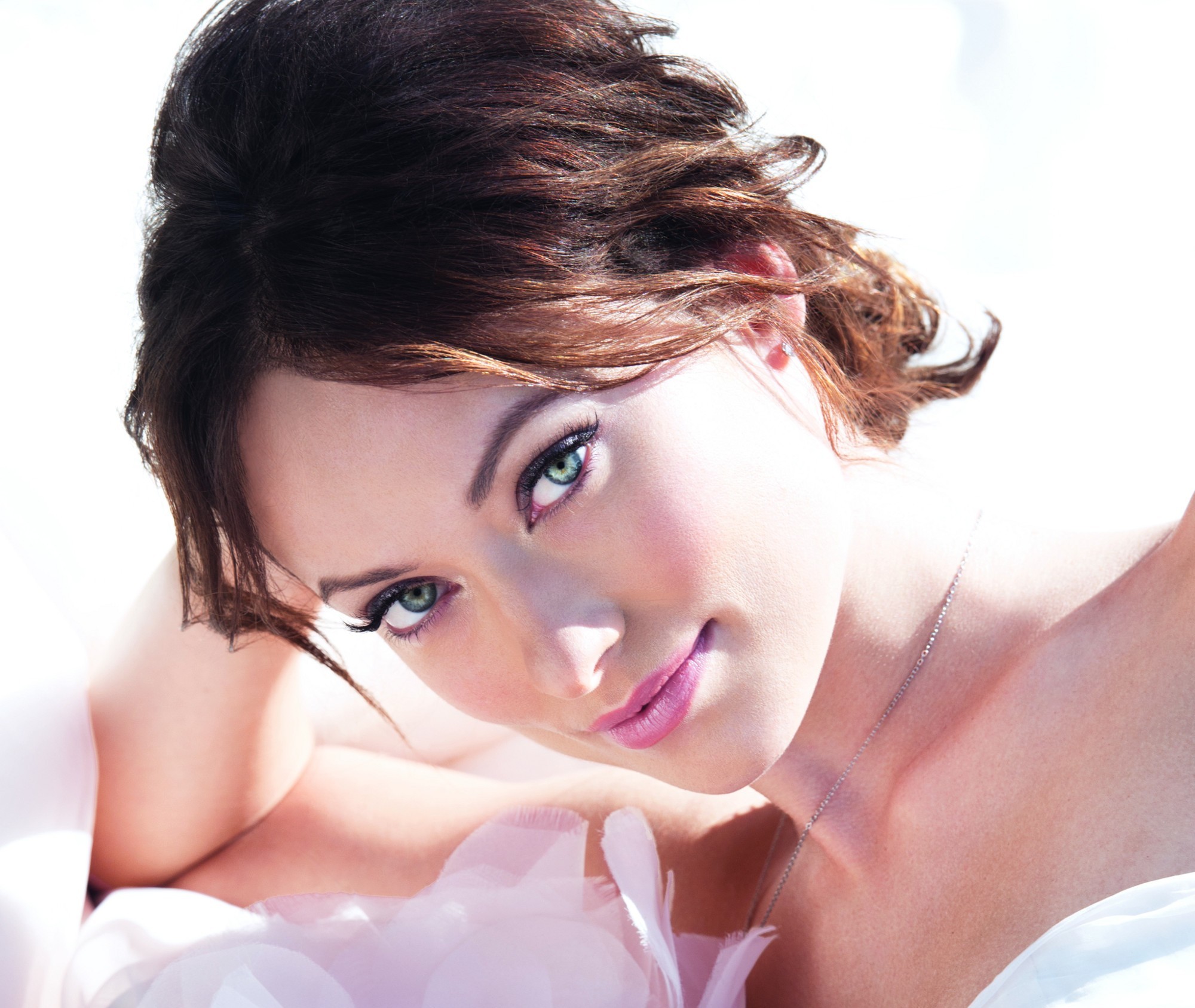 Olivia Wilde HD Wallpaper