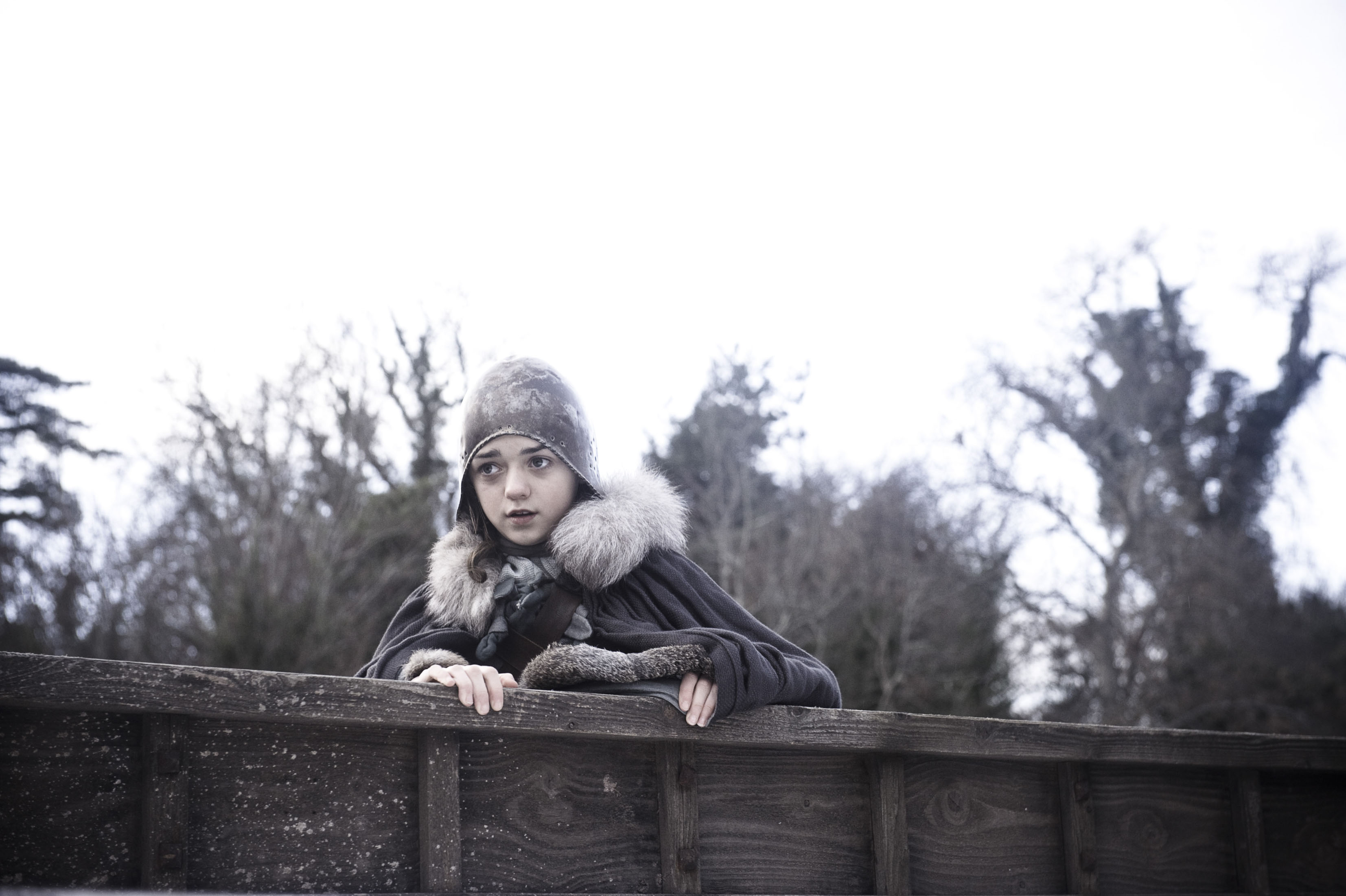Maisie Williams in costume HD Wallpaper
