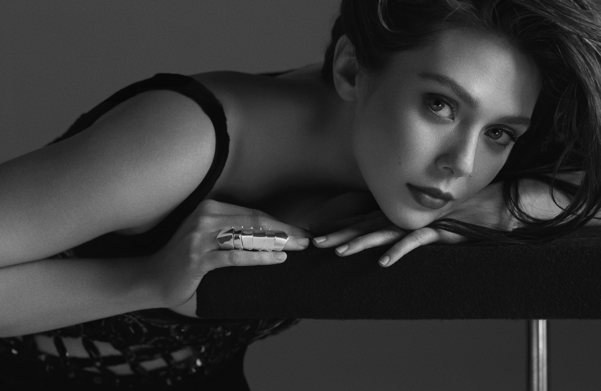 Elizabeth Olsen HD Wallpaper