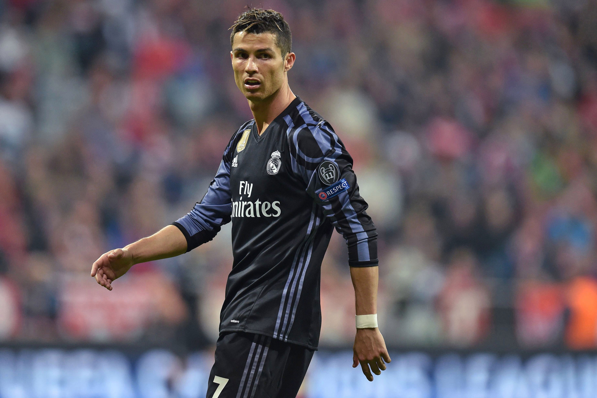 Cristiano Ronaldo in Real Madrid jersey HD Wallpaper