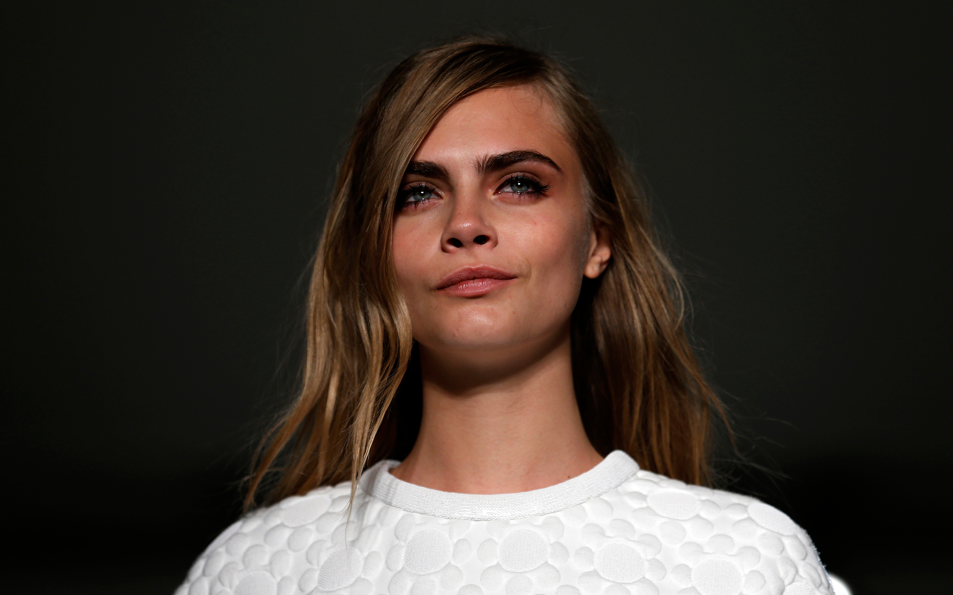 Cara Delevingne HD Wallpaper